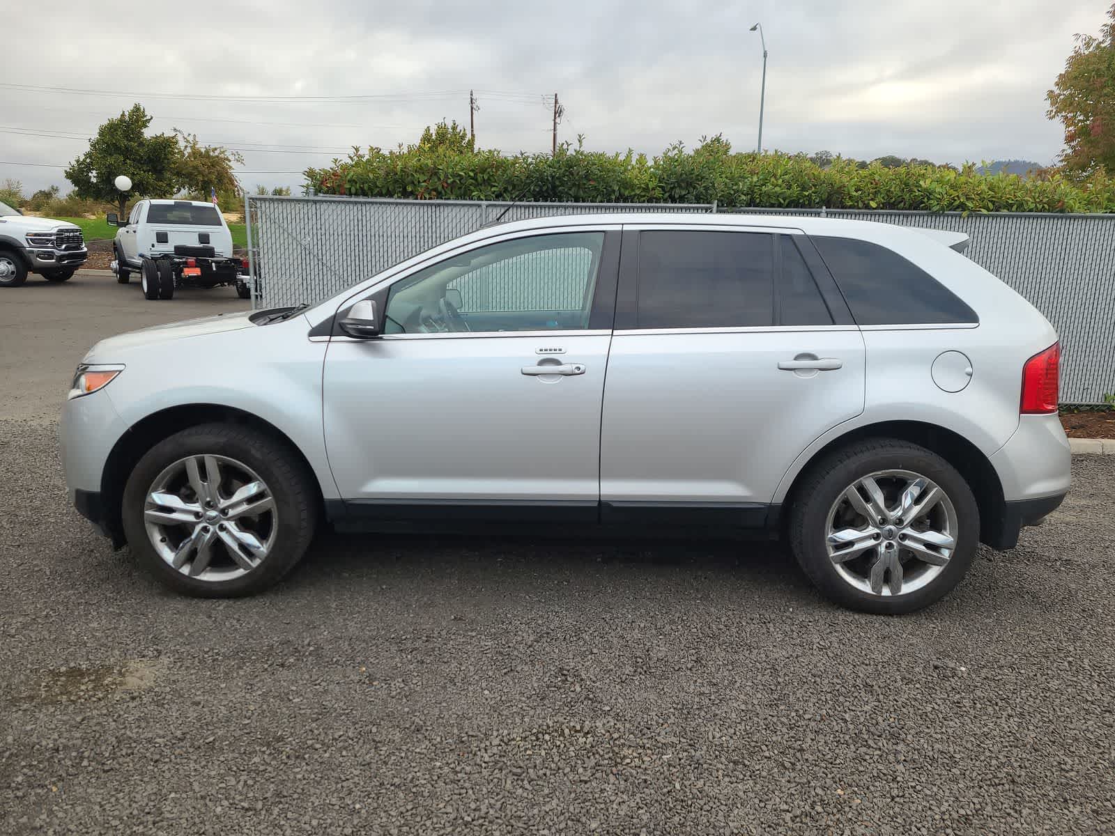 Thumbnail: 2014 Ford Edge - 2