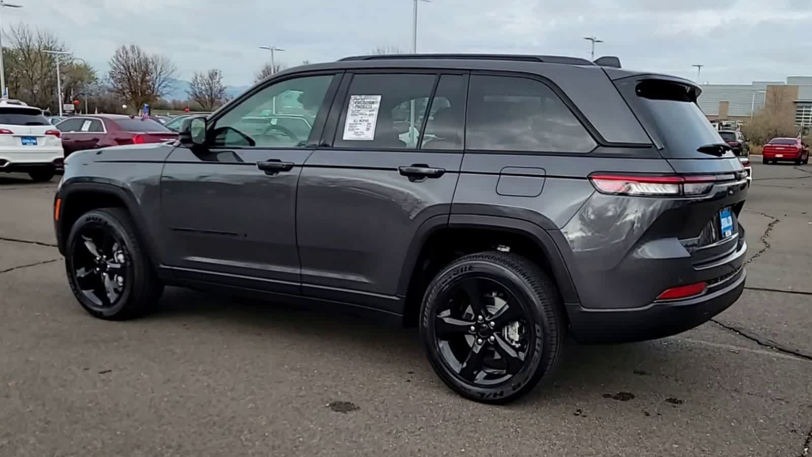 Thumbnail: 2025 Jeep Grand Cherokee - 6