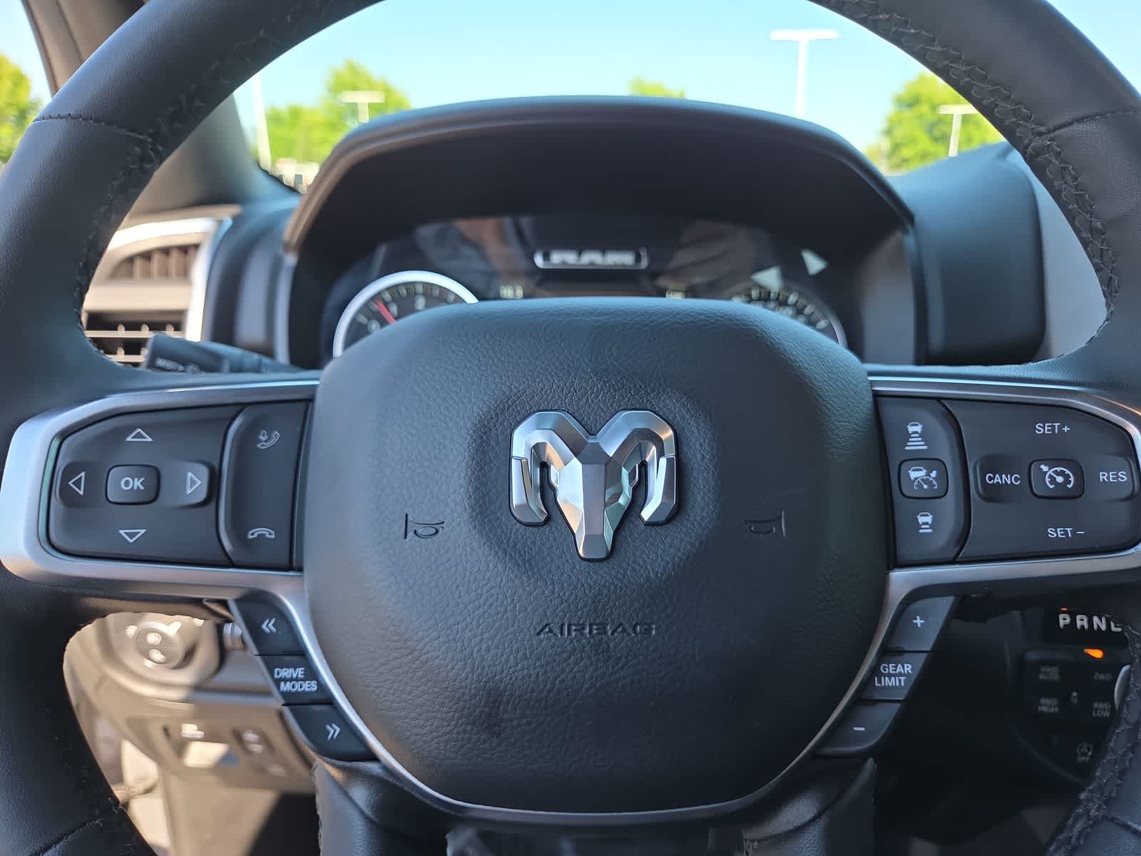 Thumbnail: 2025 RAM 1500 - 22