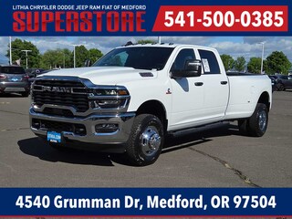 2026 Ram 3500 TRADESMAN CREW CAB 4X4 8' BOX Pickup