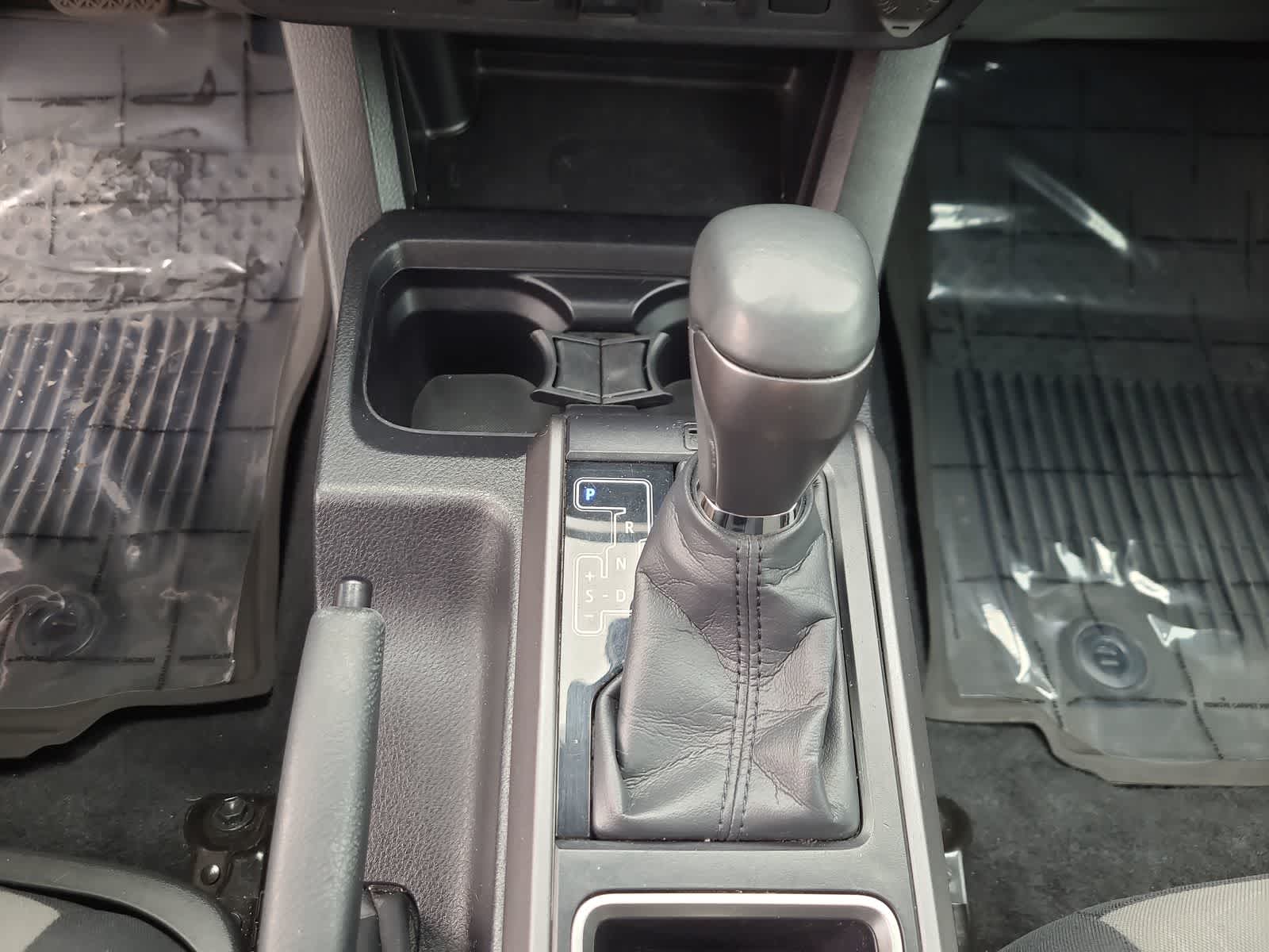 Thumbnail: 2022 Toyota Tacoma - 25