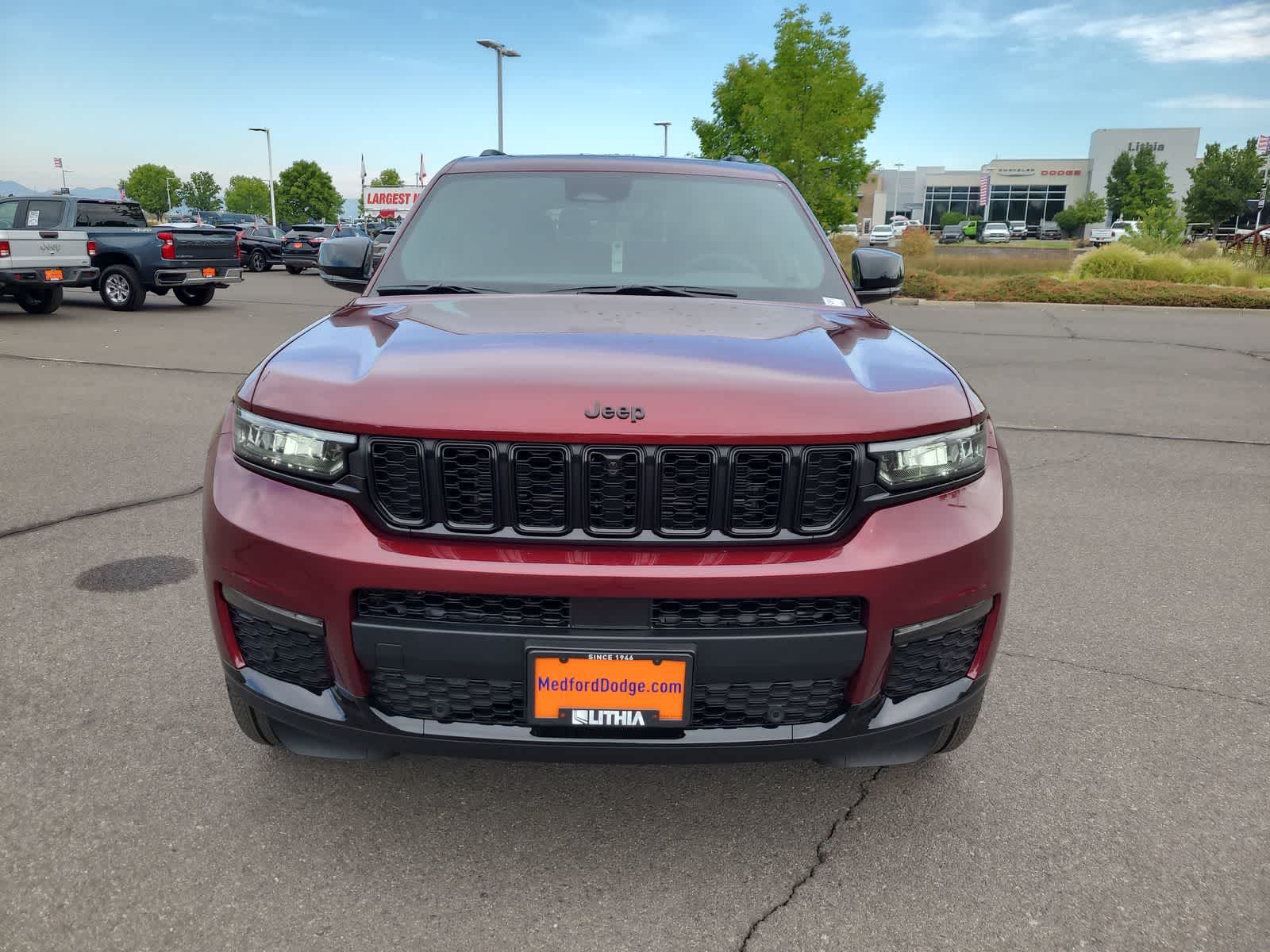 Thumbnail: 2025 Jeep Grand Cherokee - 14