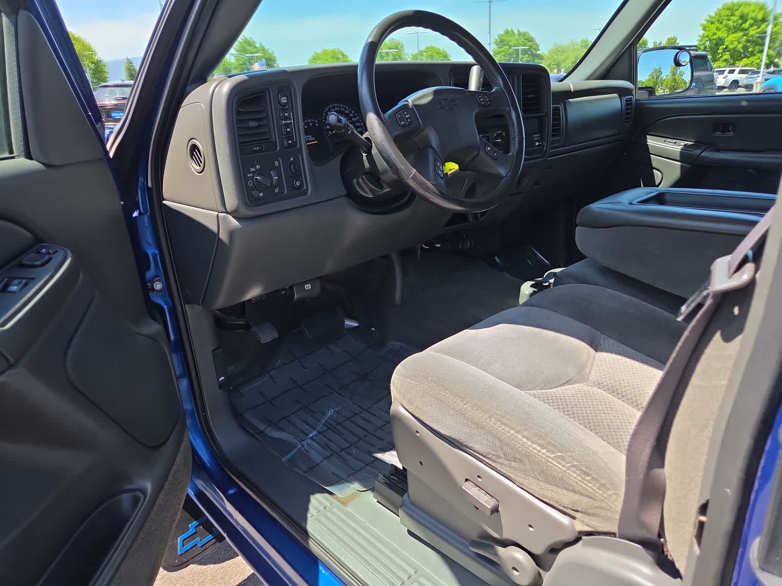 Thumbnail: 2004 Chevrolet Silverado 1500 - 10