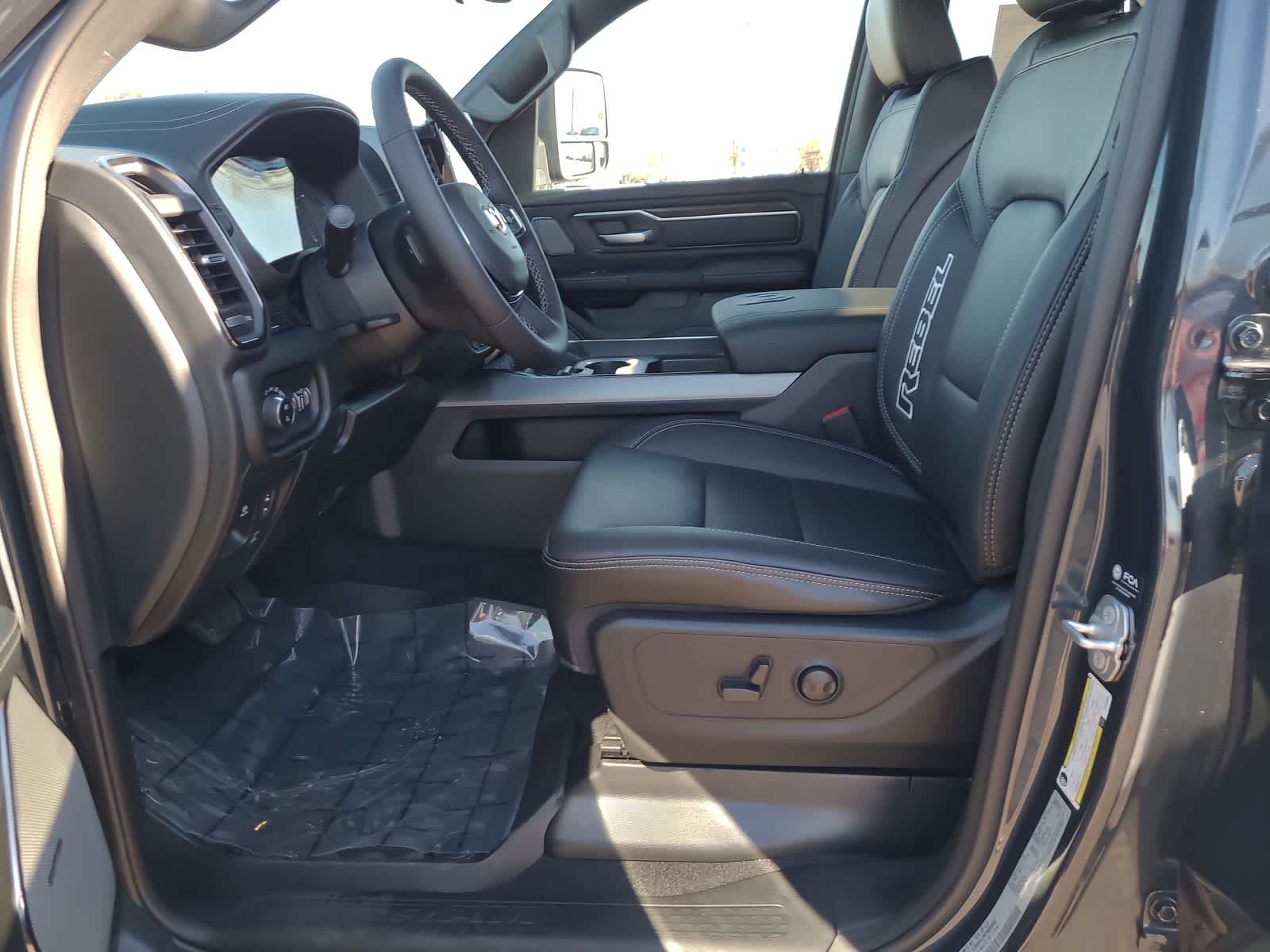 Thumbnail: 2026 RAM 1500 - 19