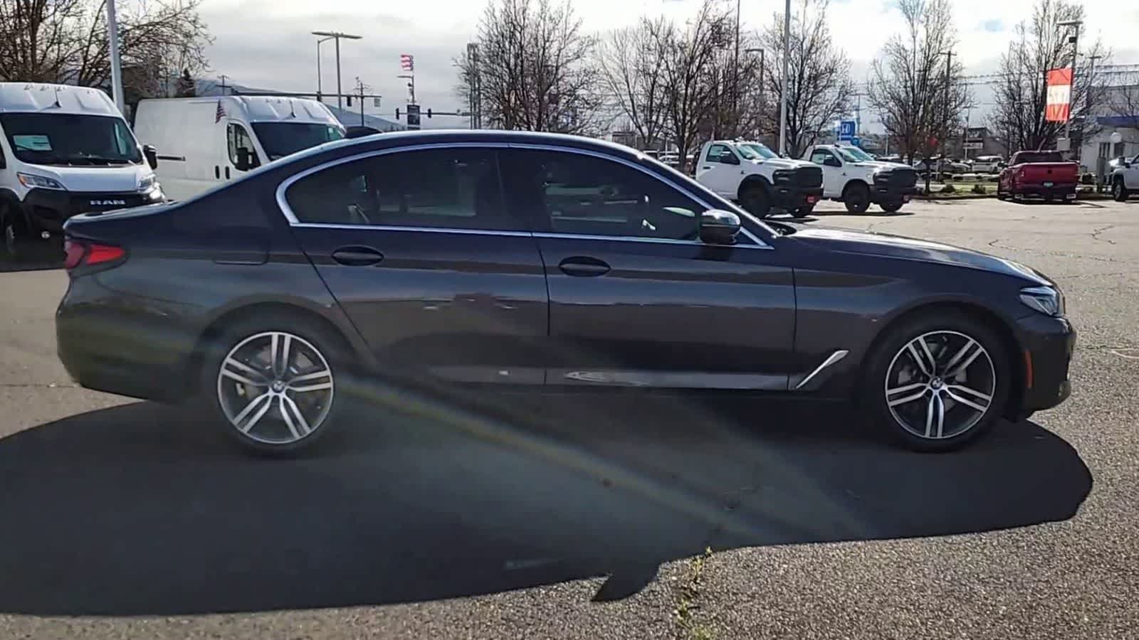 Thumbnail: 2022 BMW 5 Series - 9