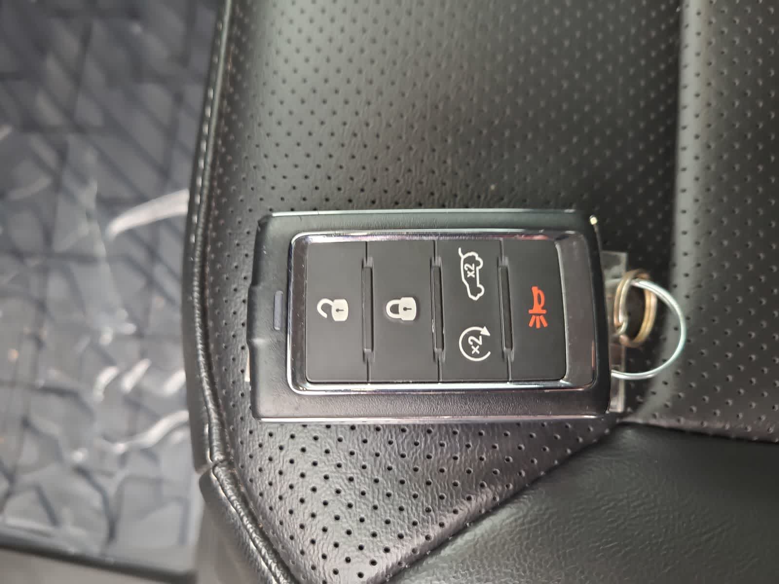 Thumbnail: 2024 Jeep Grand Cherokee - 28