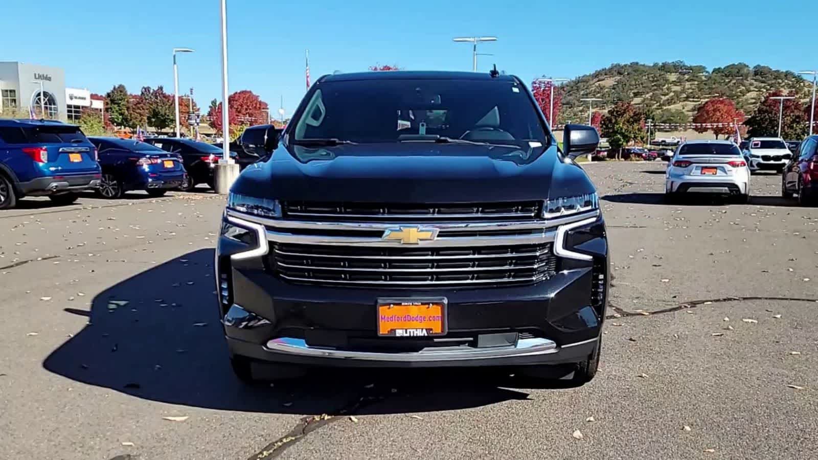 Thumbnail: 2021 Chevrolet Suburban - 3