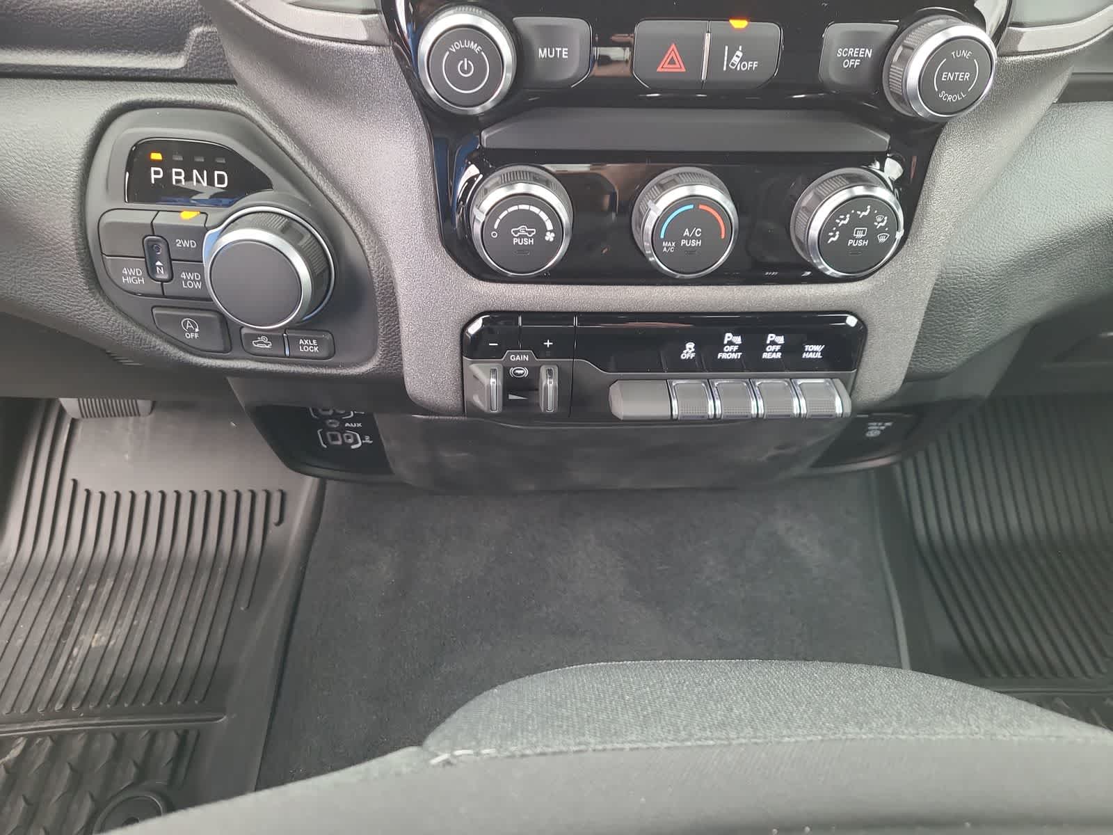 Thumbnail: 2026 RAM 1500 - 25