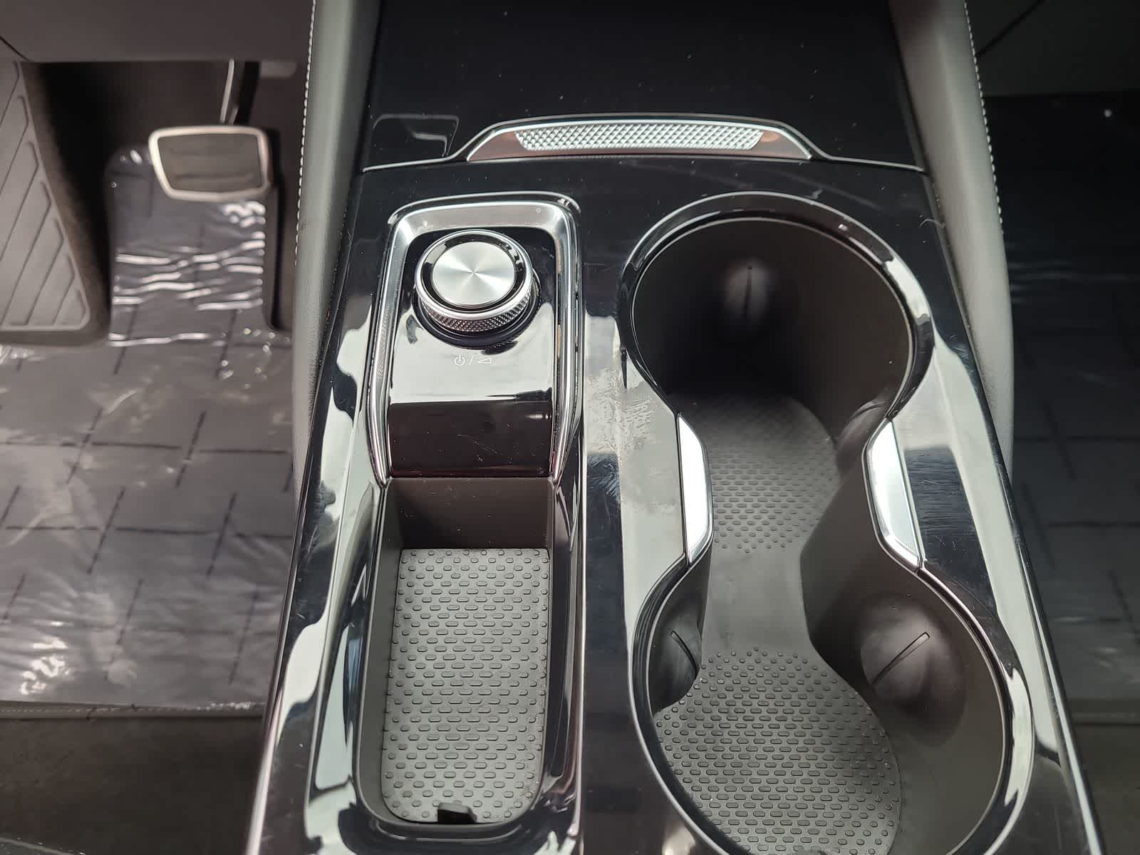 Thumbnail: 2025 Buick Envision - 25