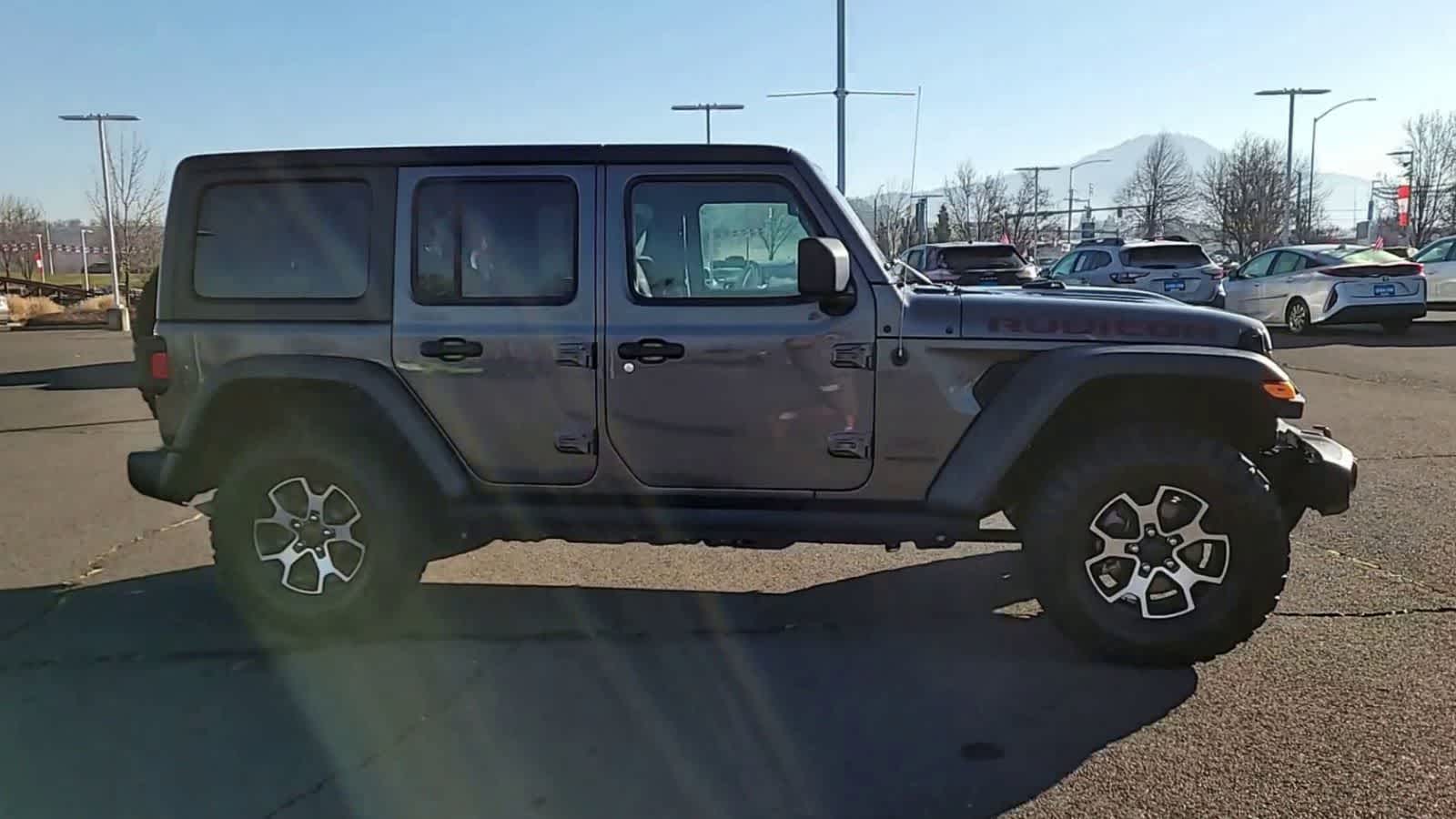 Thumbnail: 2021 Jeep Wrangler - 9