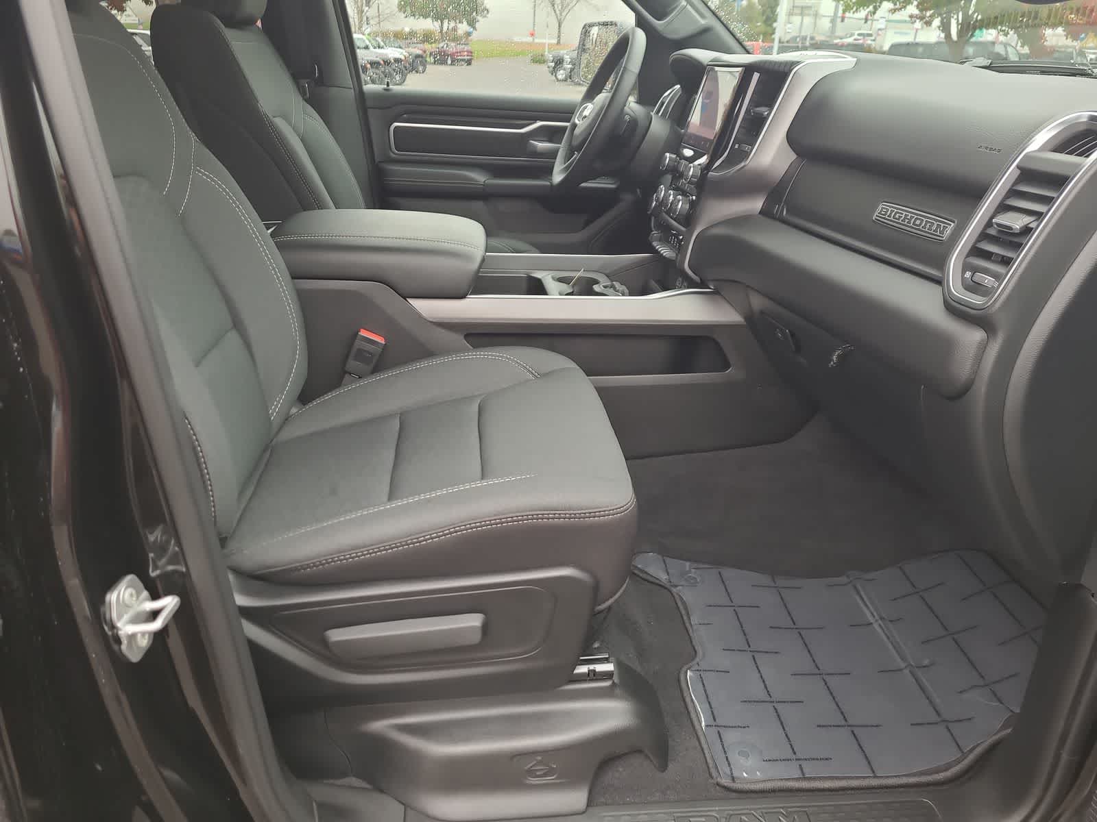 Thumbnail: 2025 RAM 1500 - 22