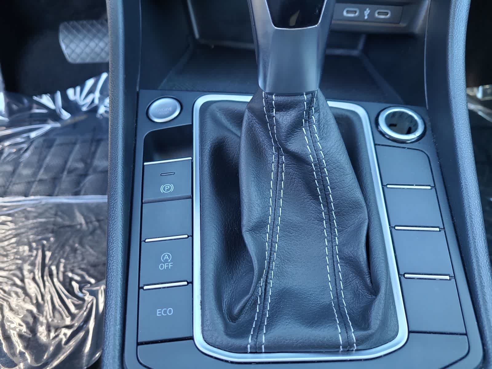 Thumbnail: 2024 Volkswagen Jetta - 25