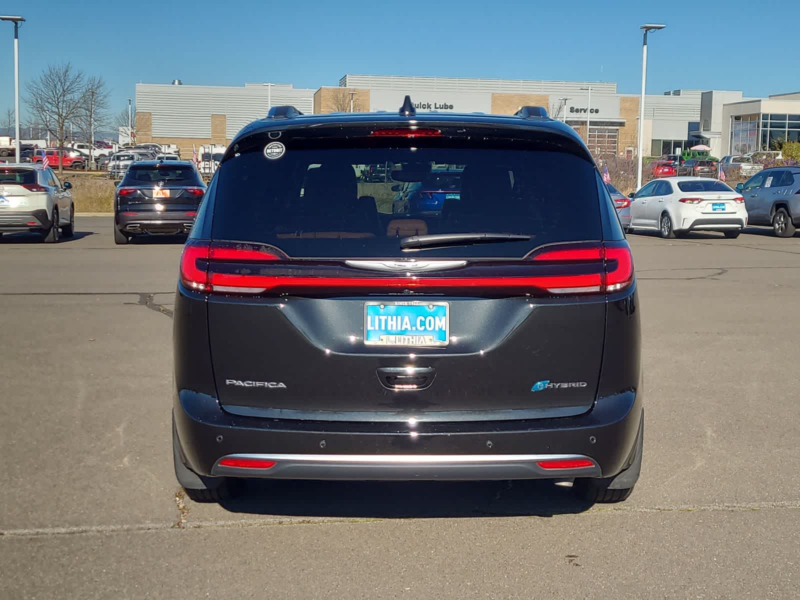 Thumbnail: 2023 Chrysler Pacifica - 13