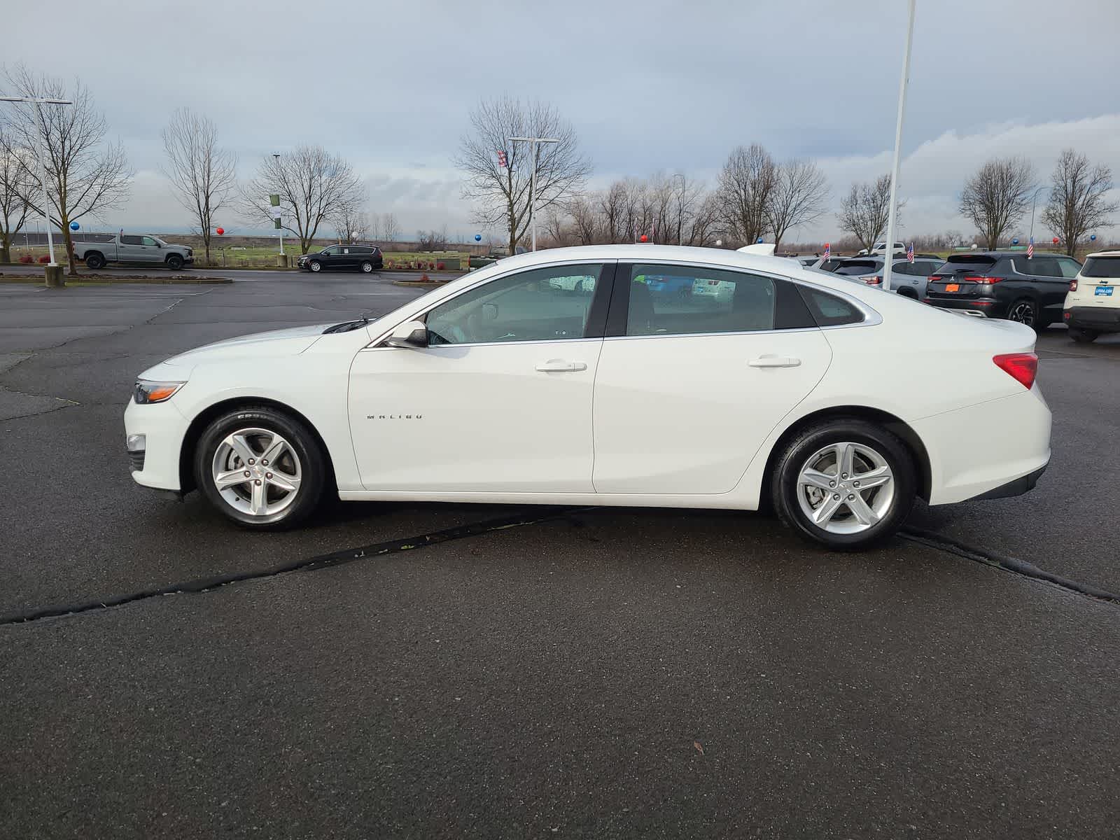 Thumbnail: 2023 Chevrolet Malibu - 11