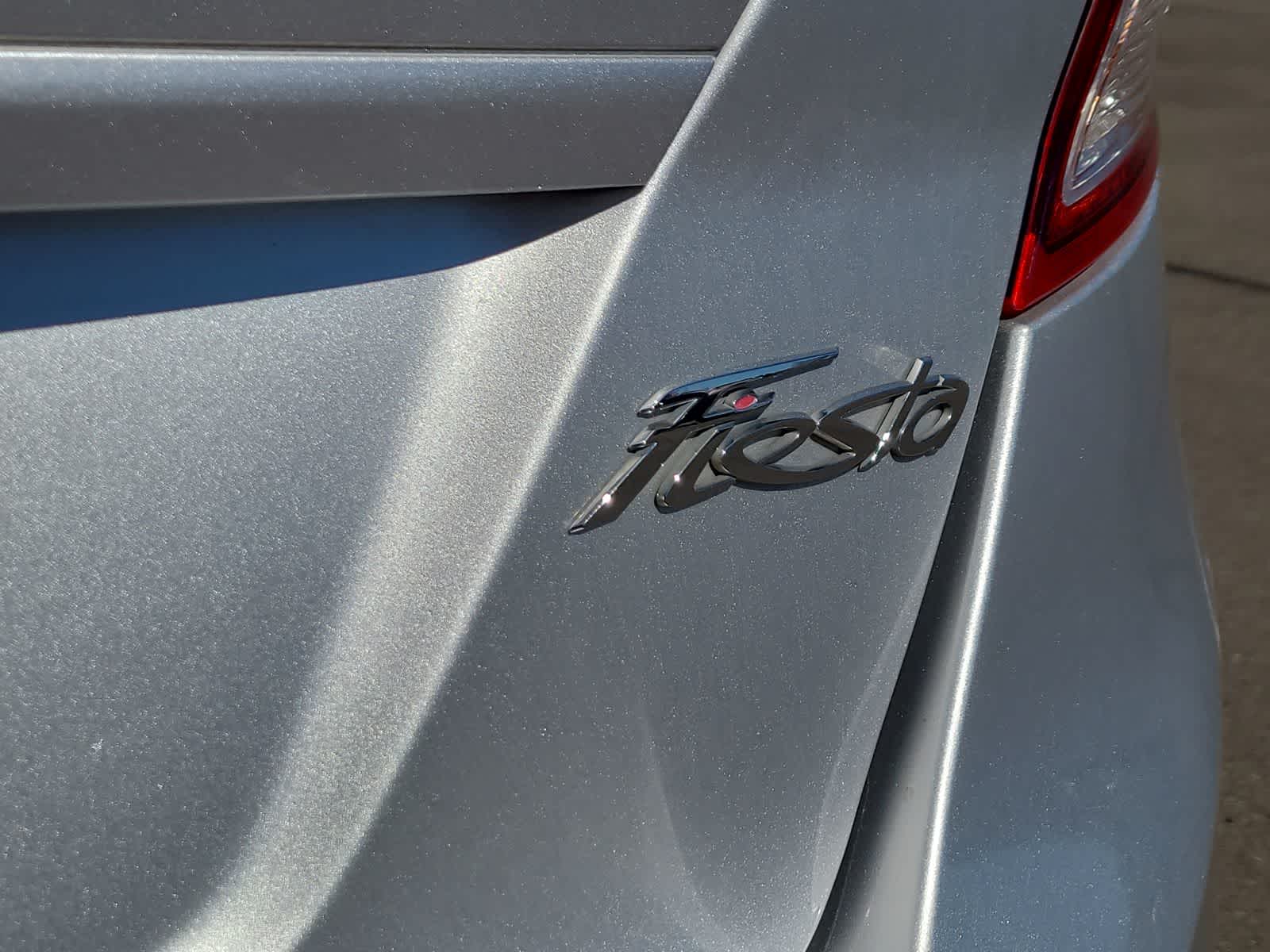Thumbnail: 2014 Ford Fiesta - 15