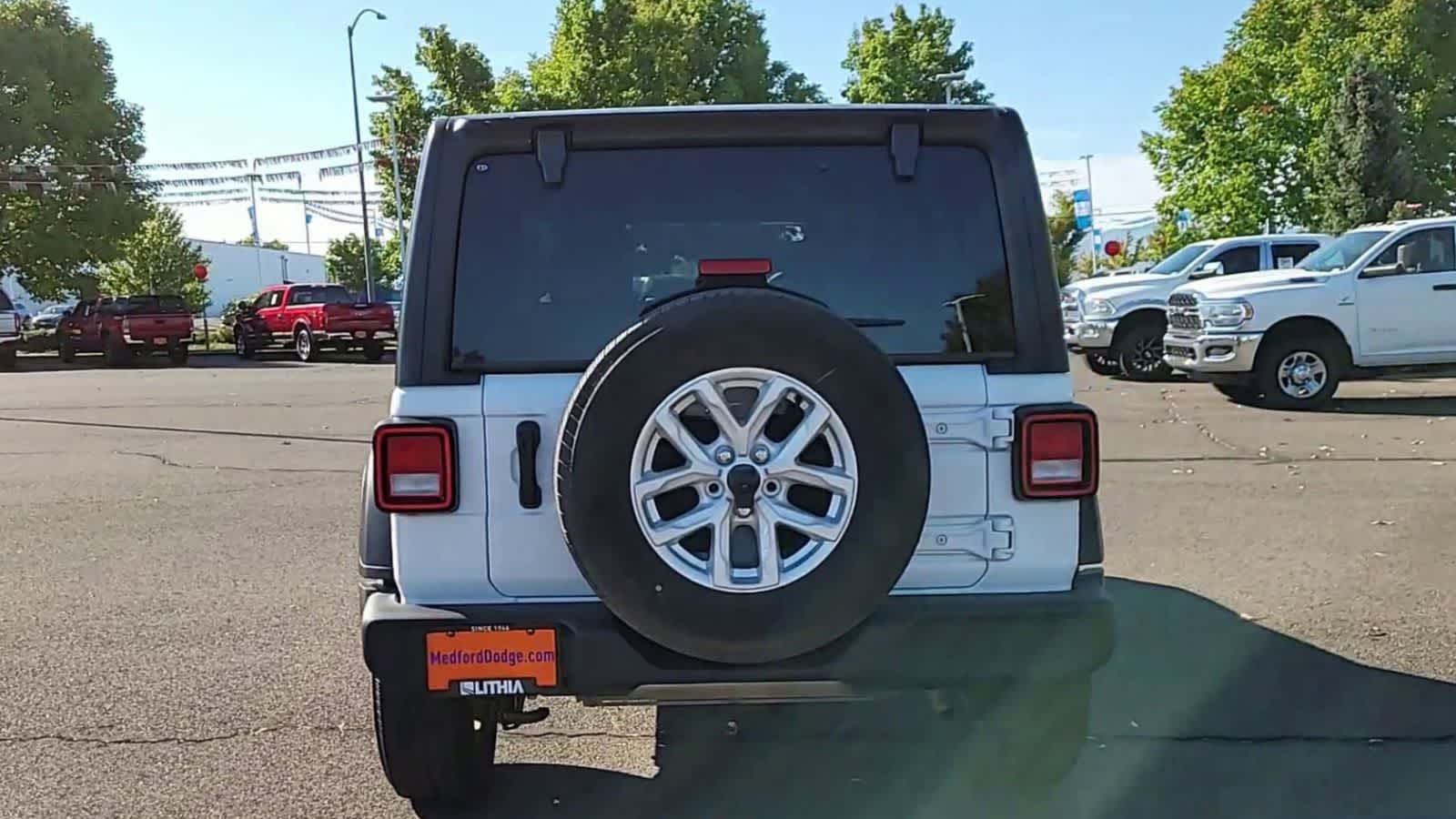 Thumbnail: 2023 Jeep Wrangler - 7
