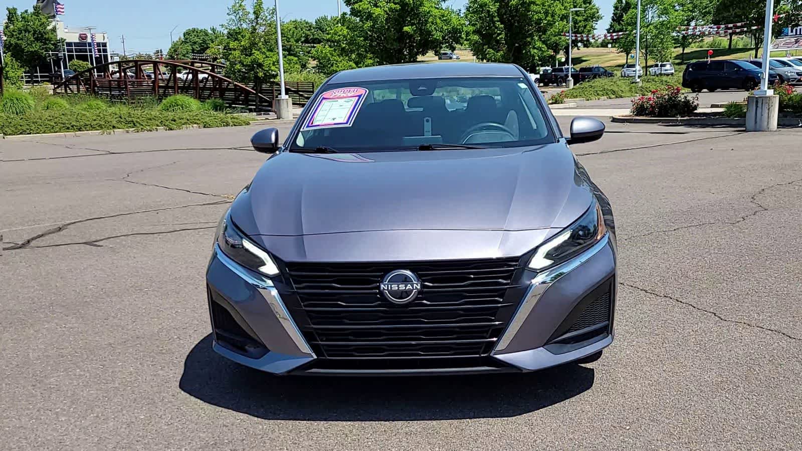 2023 Nissan Altima SV 3
