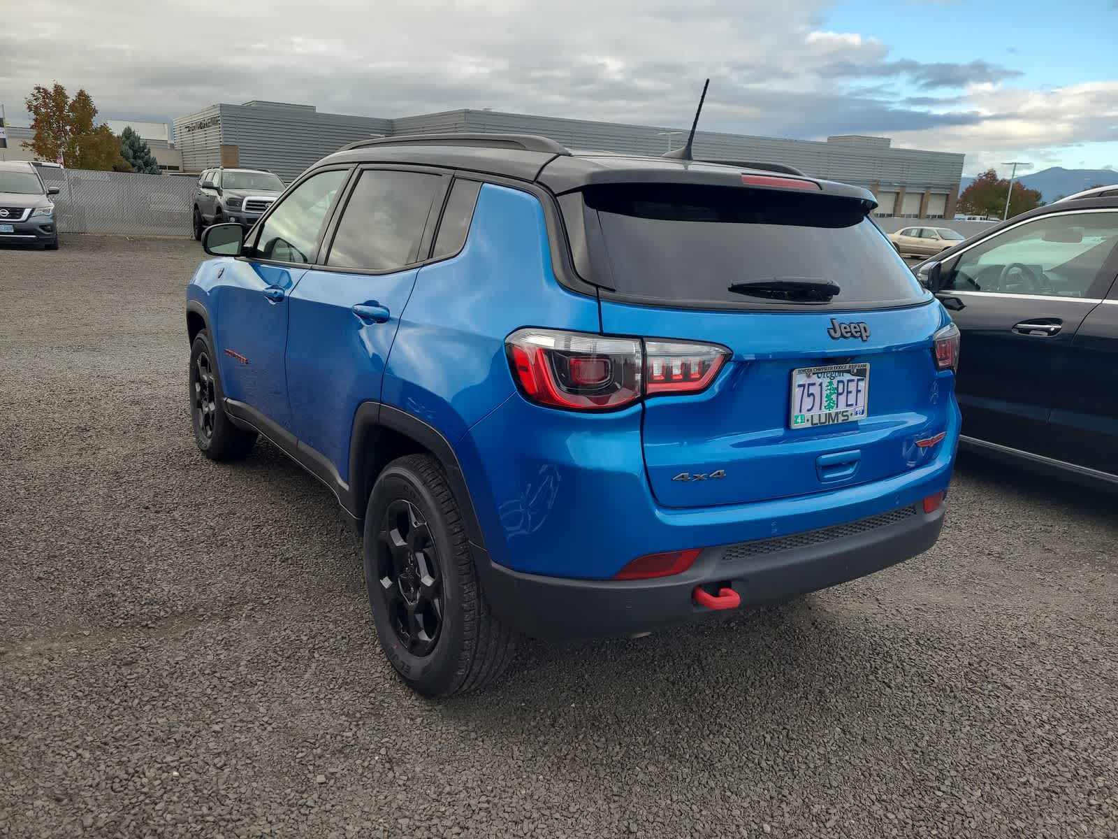 2024 Jeep Compass Trailhawk photo 3