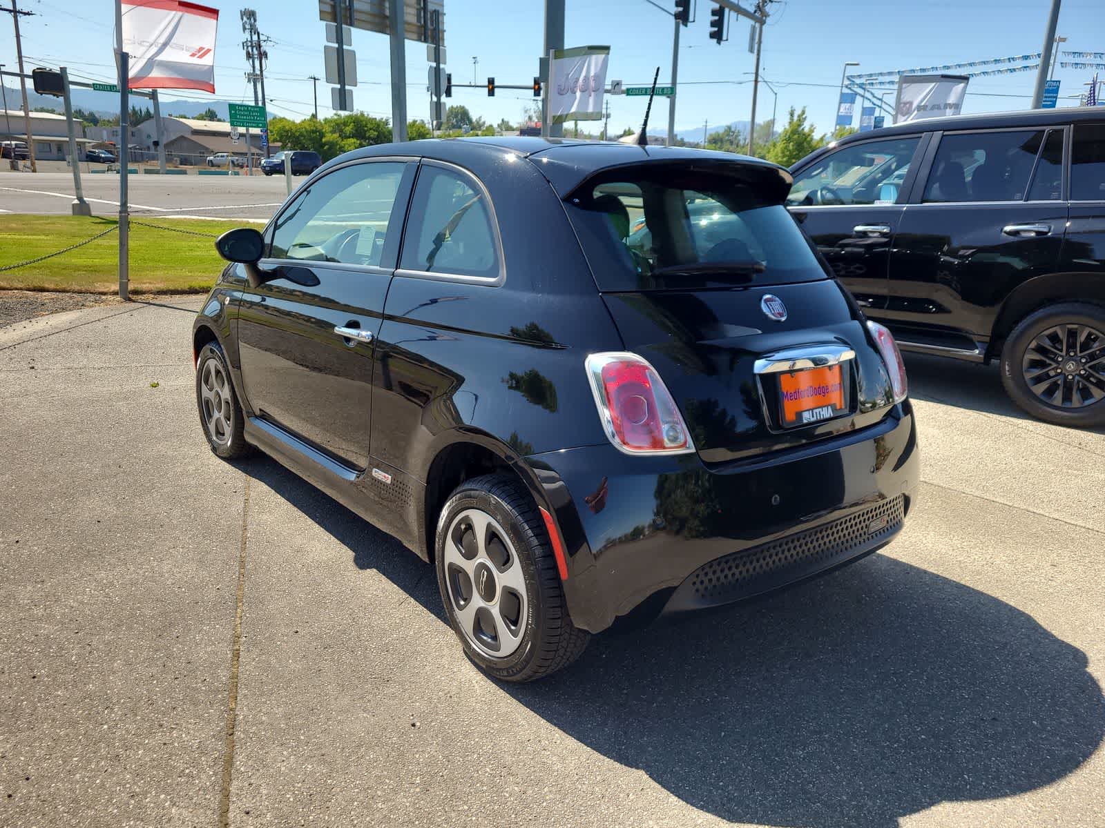 Thumbnail: 2019 Fiat 500e - 12