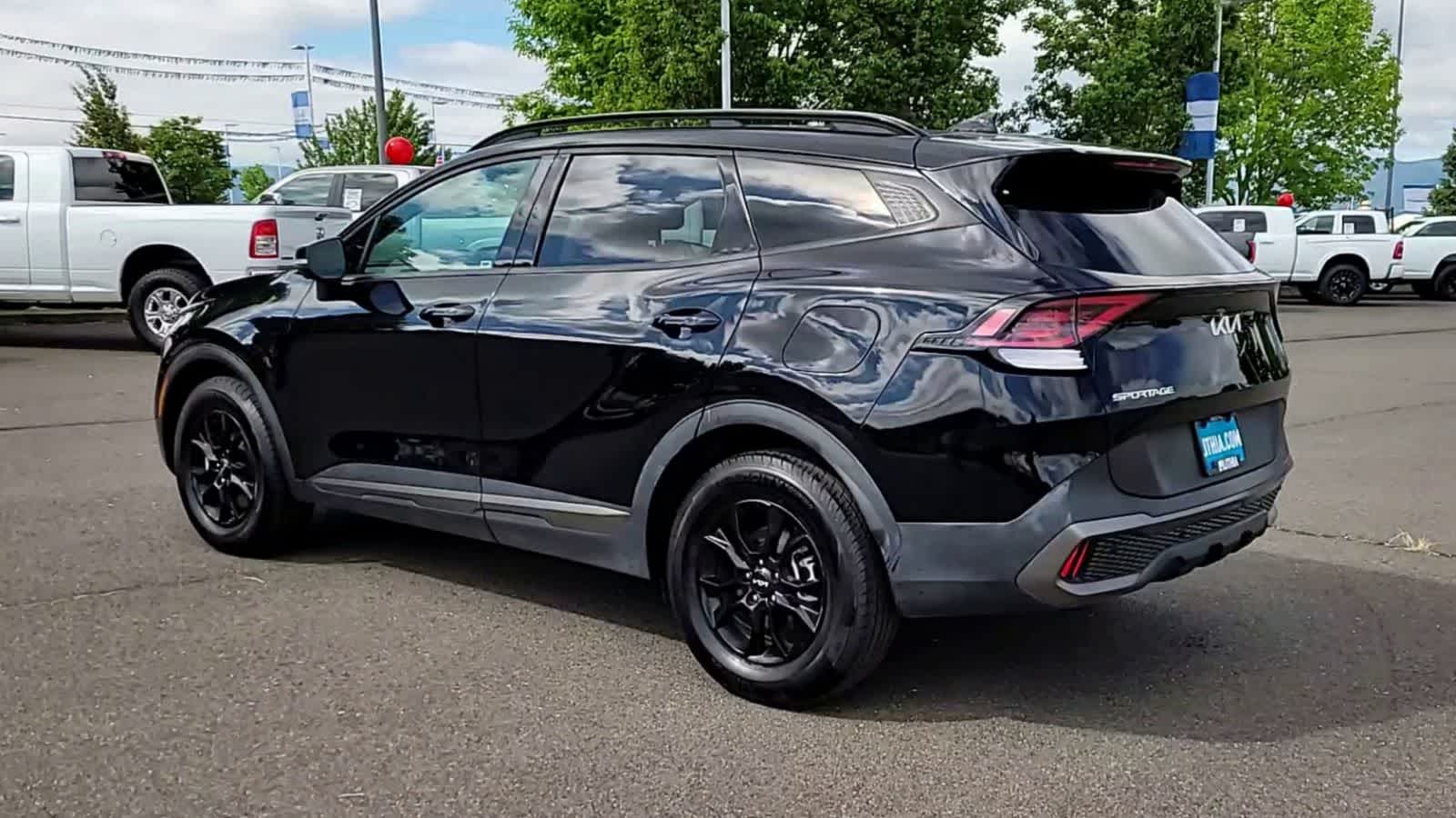 Thumbnail: 2023 Kia Sportage - 6