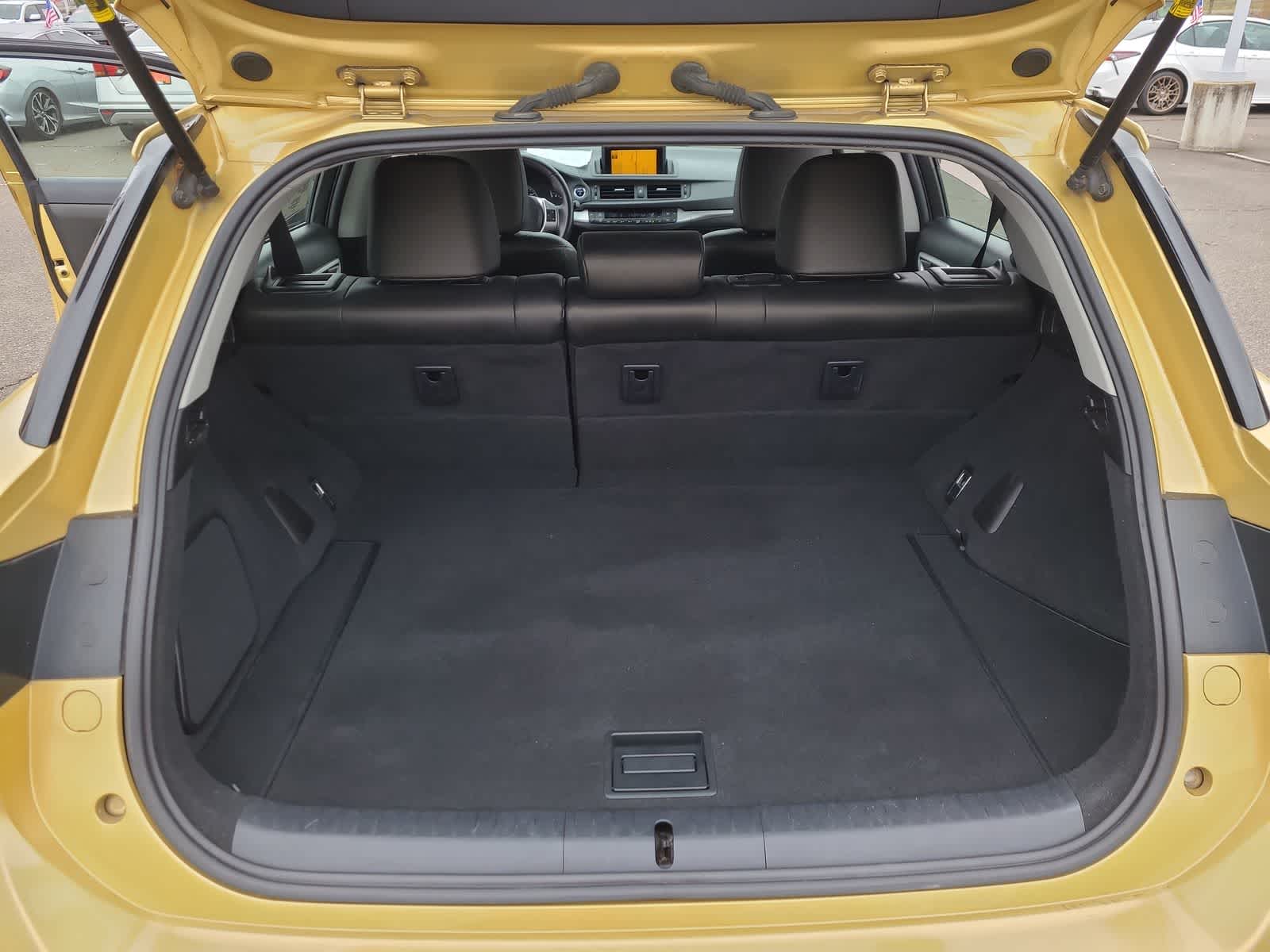 Thumbnail: 2011 Lexus CT - 27