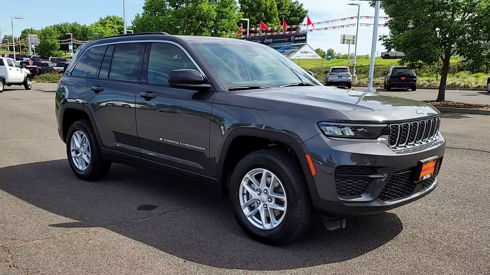 Thumbnail: 2025 Jeep Grand Cherokee - 2