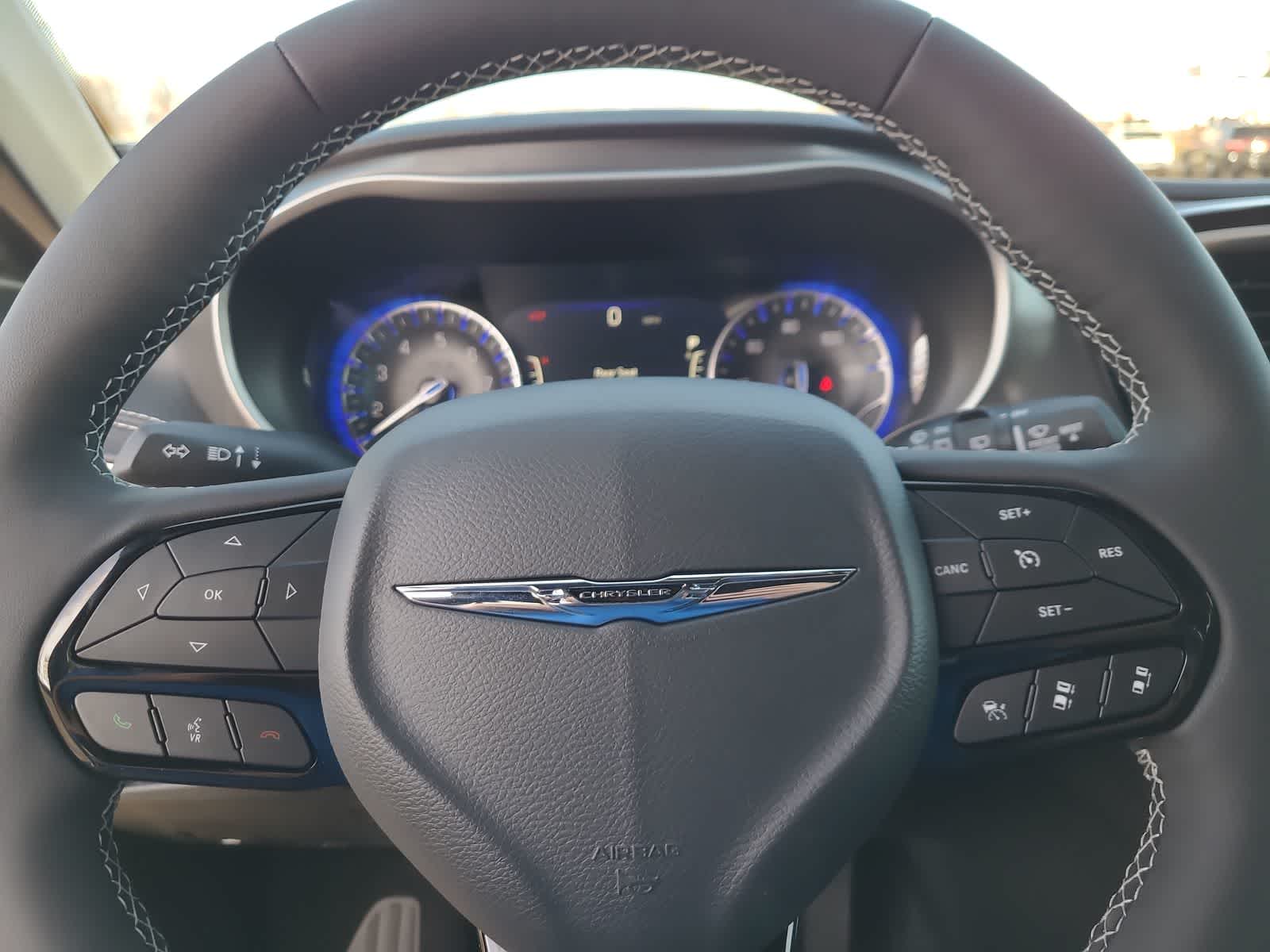 Thumbnail: 2026 Chrysler Pacifica - 23