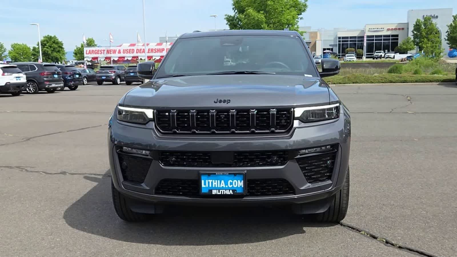 Thumbnail: 2026 Jeep Grand Cherokee - 3