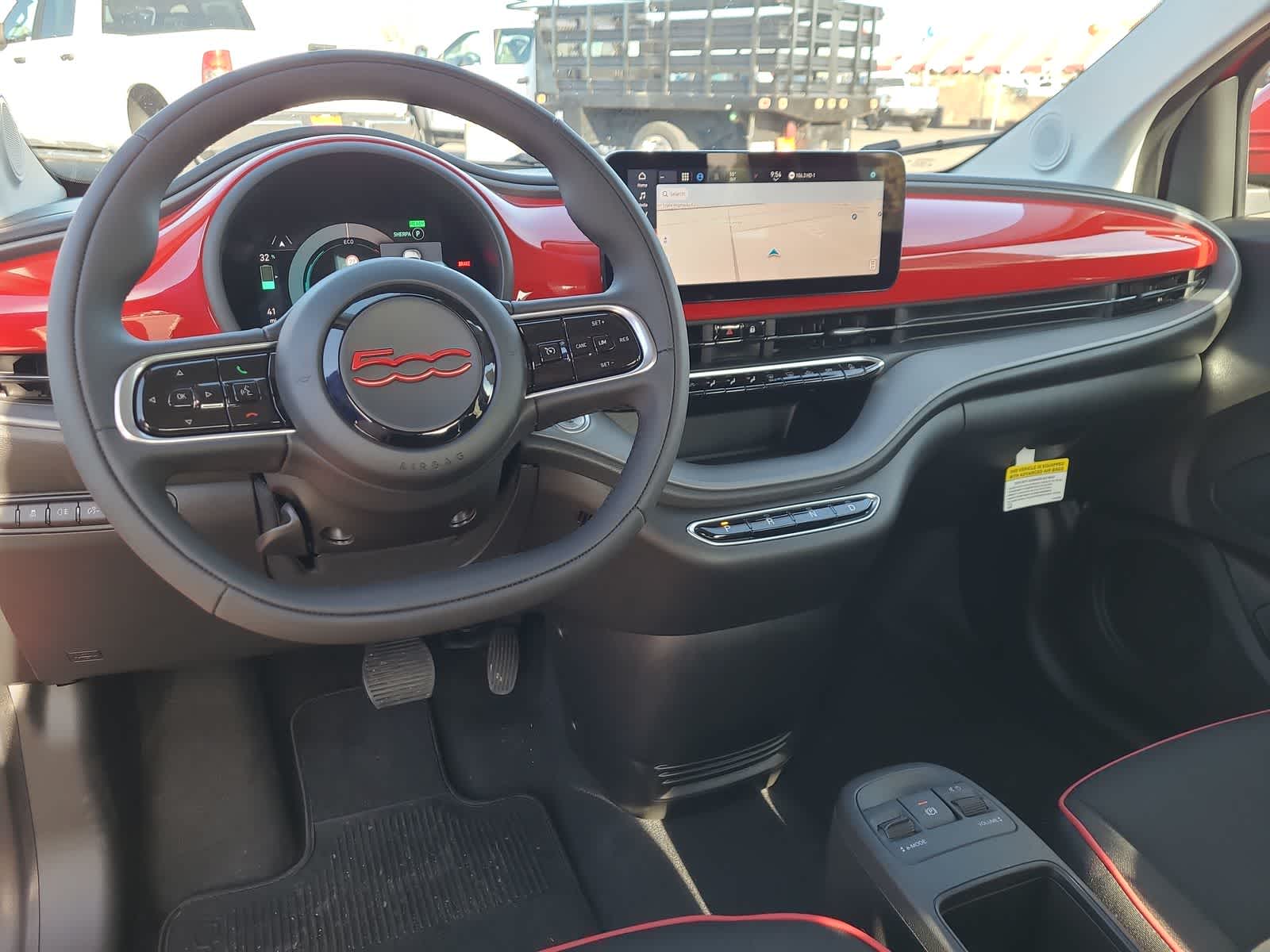 Thumbnail: 2024 Fiat 500e - 18