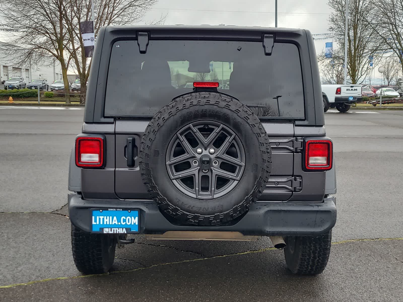 Thumbnail: 2024 Jeep Wrangler - 13