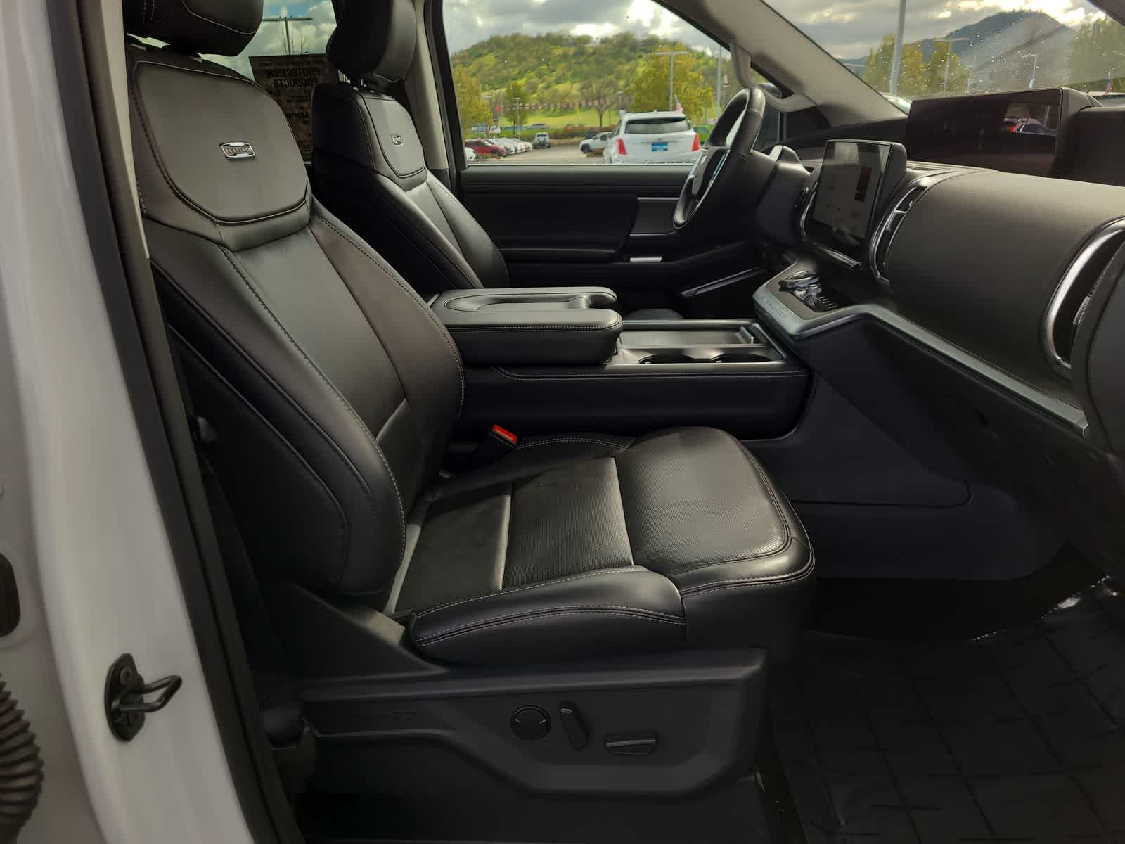 Thumbnail: 2025 Ford Expedition - 23