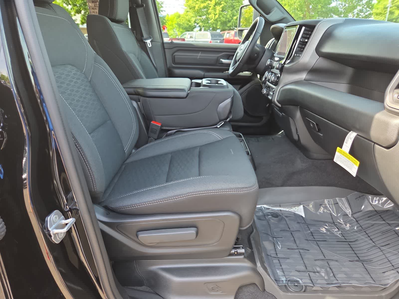 Thumbnail: 2026 RAM 1500 - 22