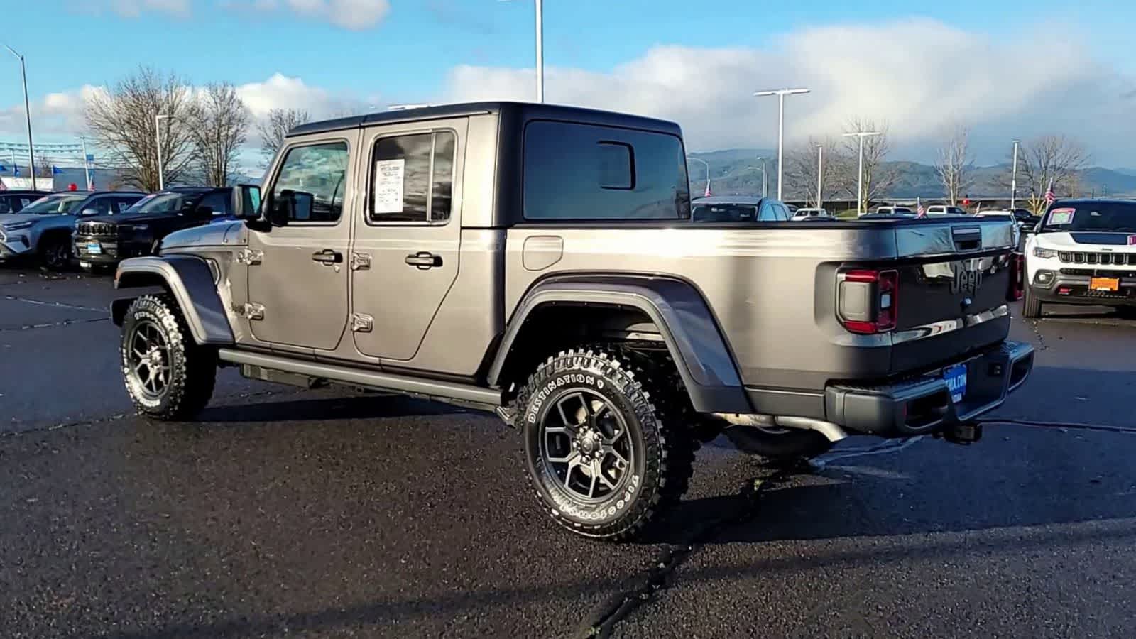 Thumbnail: 2026 Jeep Gladiator - 6