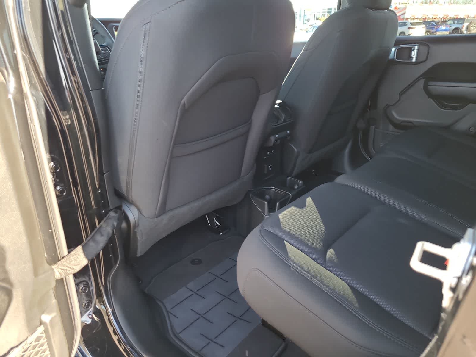 Thumbnail: 2023 Jeep Wrangler - 20