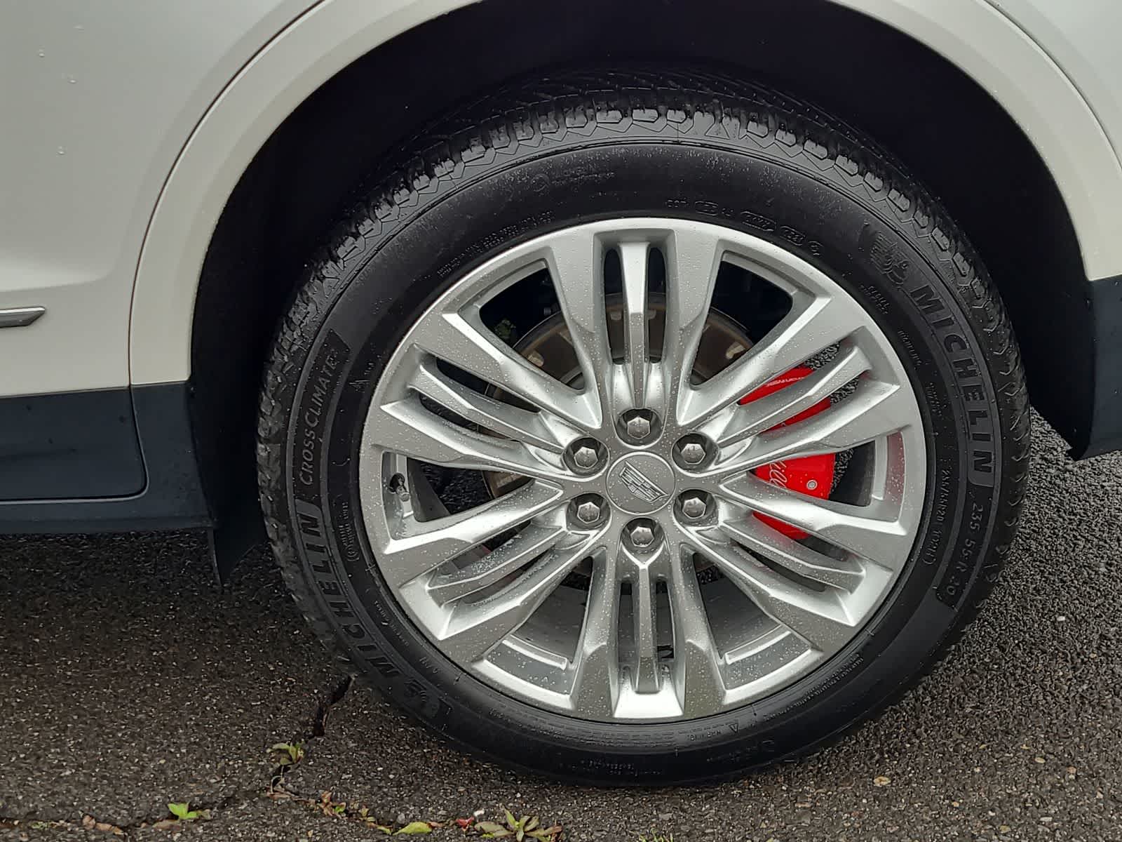 Thumbnail: 2017 Cadillac XT5 - 16