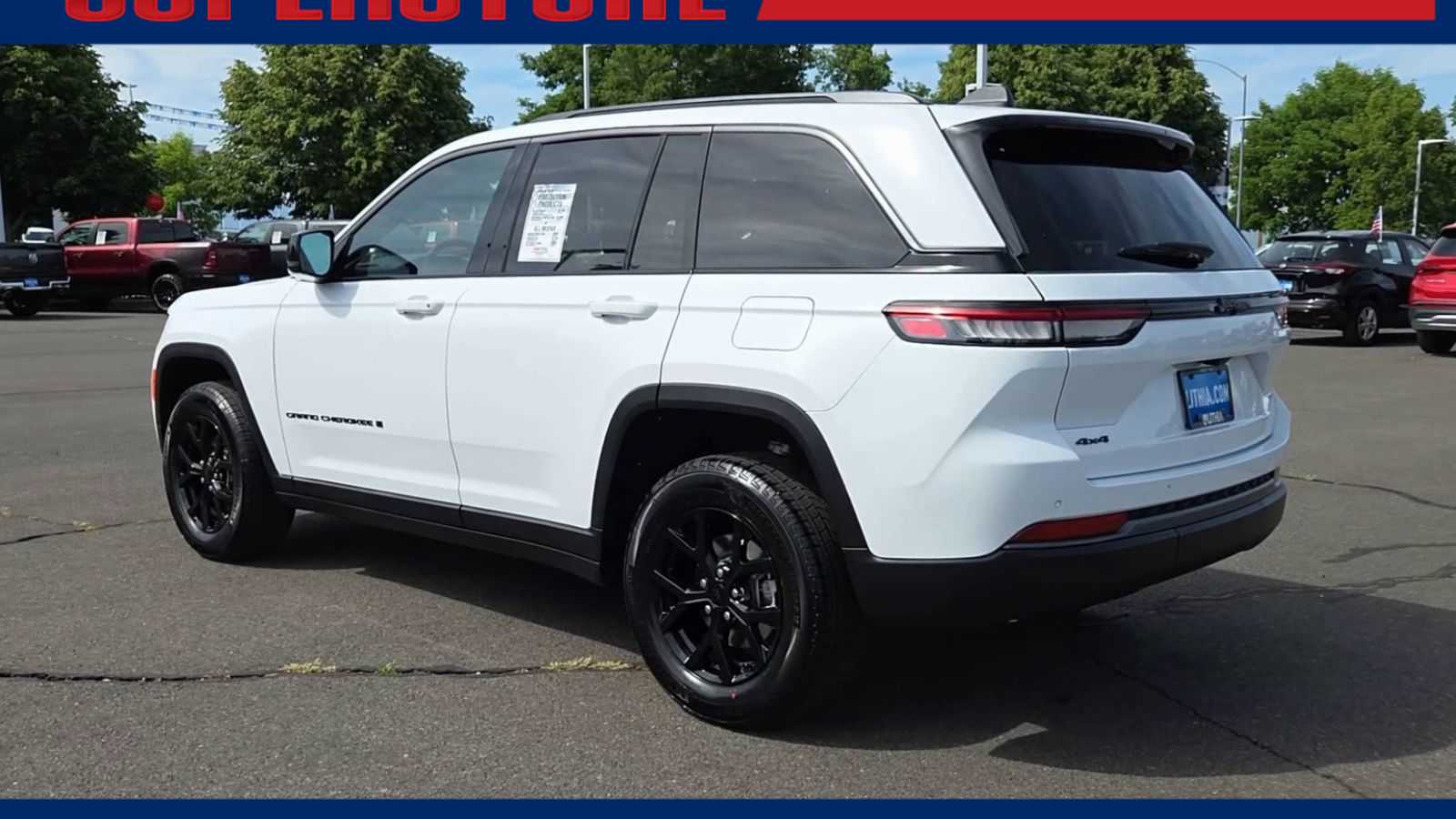 Thumbnail: 2026 Jeep Grand Cherokee - 6