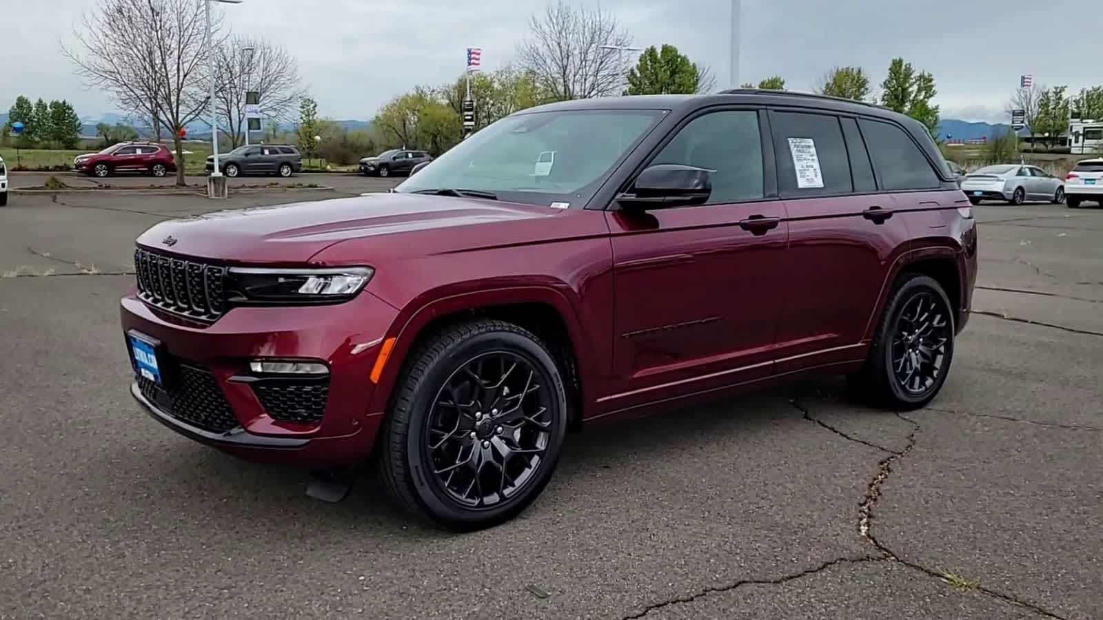 Thumbnail: 2025 Jeep Grand Cherokee - 4