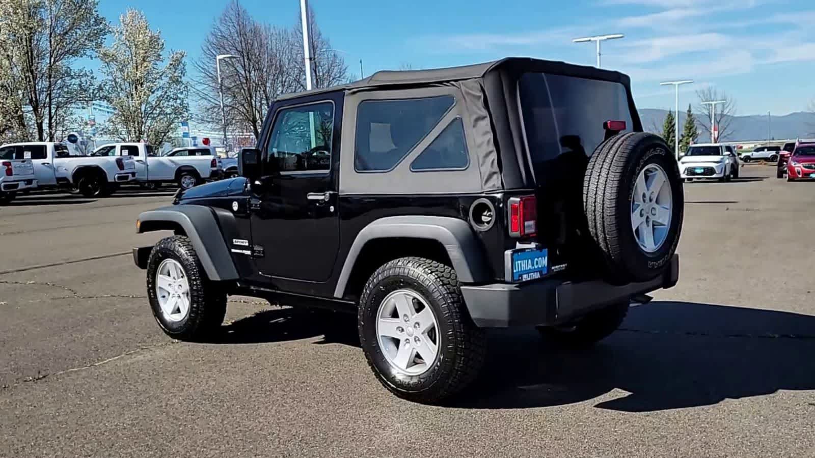 Thumbnail: 2018 Jeep Wrangler - 6