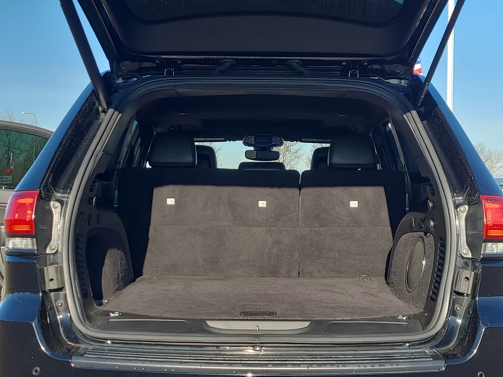 Thumbnail: 2020 Jeep Grand Cherokee - 27