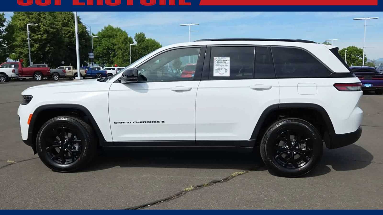 Thumbnail: 2026 Jeep Grand Cherokee - 5