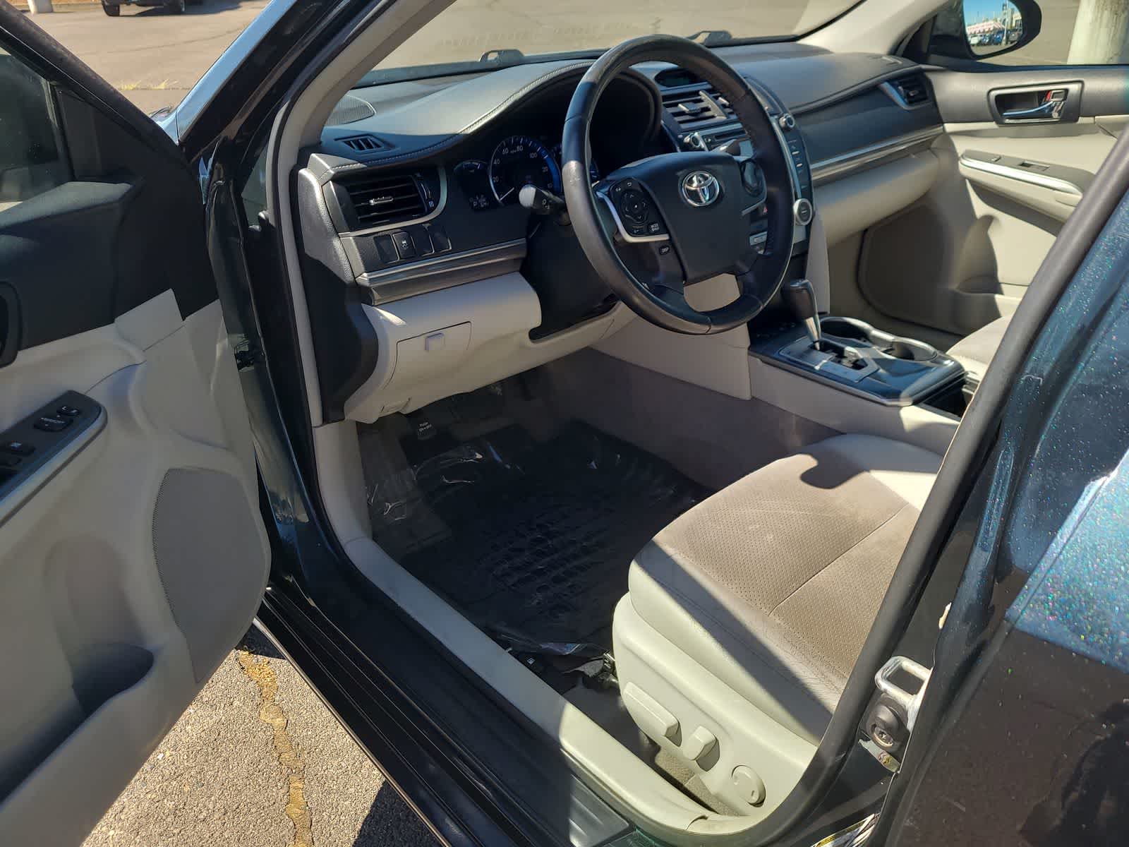 Thumbnail: 2012 Toyota Camry - 10