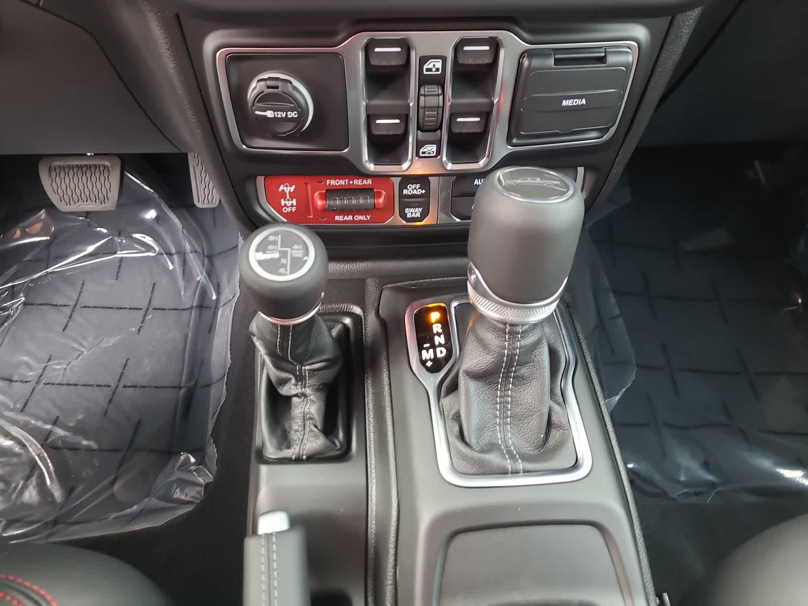 Thumbnail: 2026 Jeep Gladiator - 25