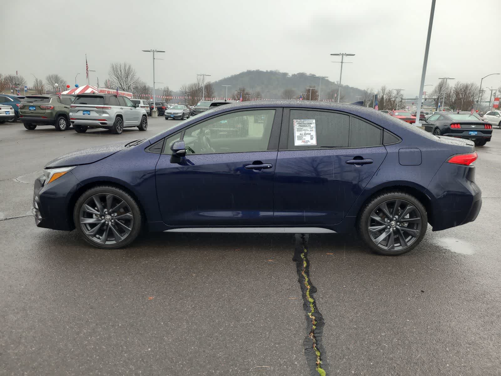 Thumbnail: 2024 Toyota Corolla - 11