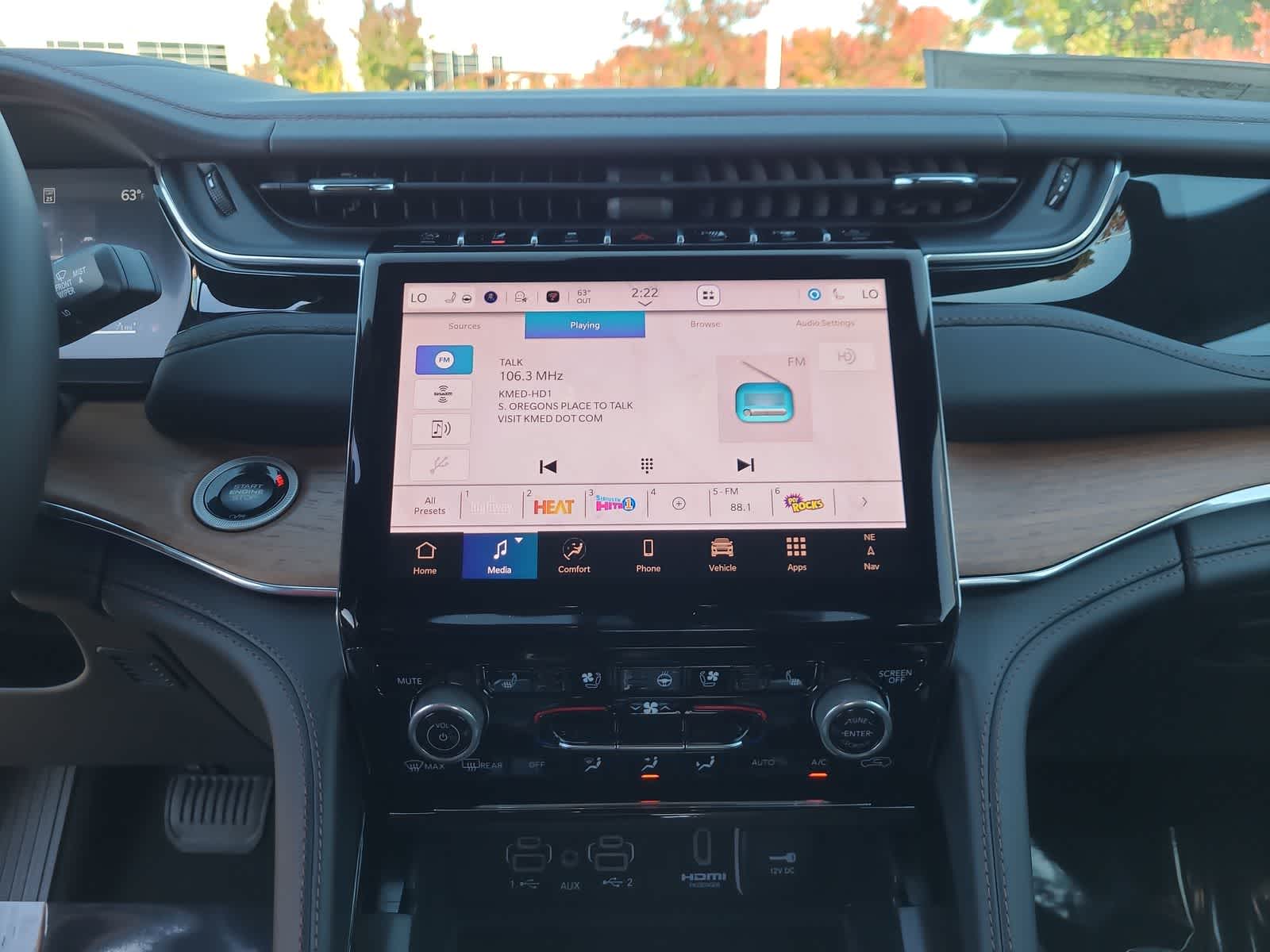 Thumbnail: 2025 Jeep Grand Cherokee - 24