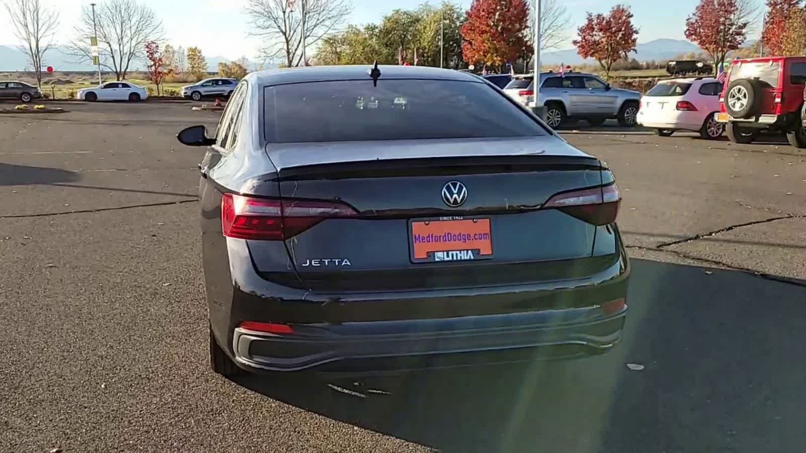 Thumbnail: 2023 Volkswagen Jetta - 7