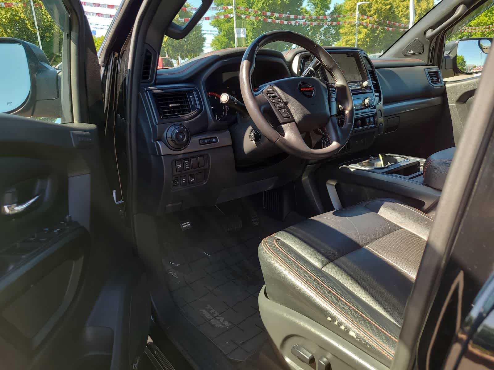 2021 Nissan Titan PRO-4X 10