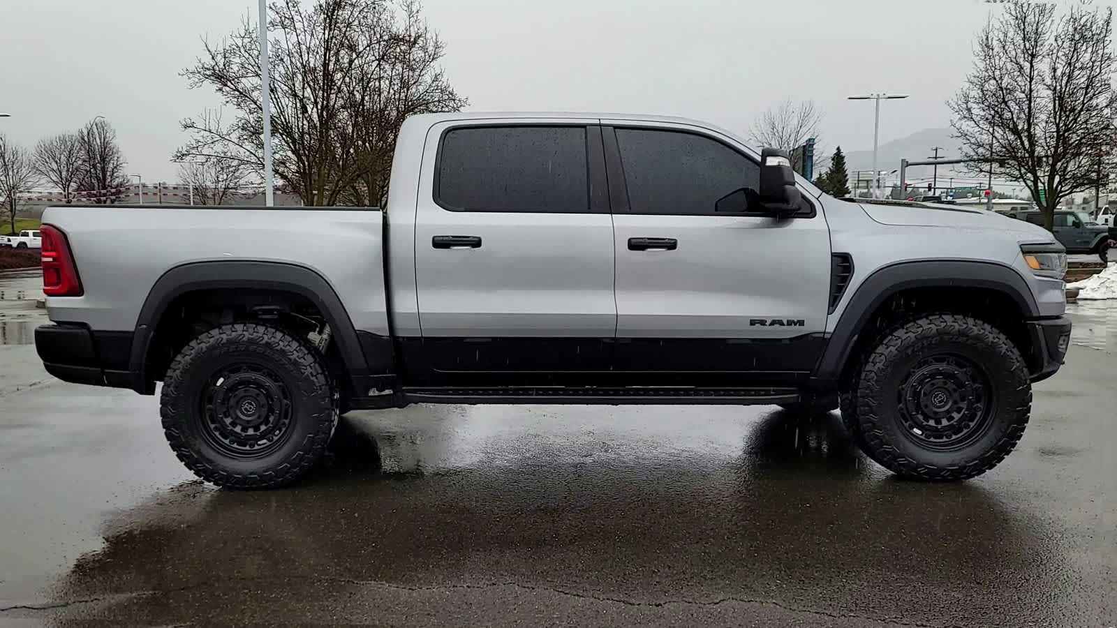 Thumbnail: 2025 RAM 1500 - 9