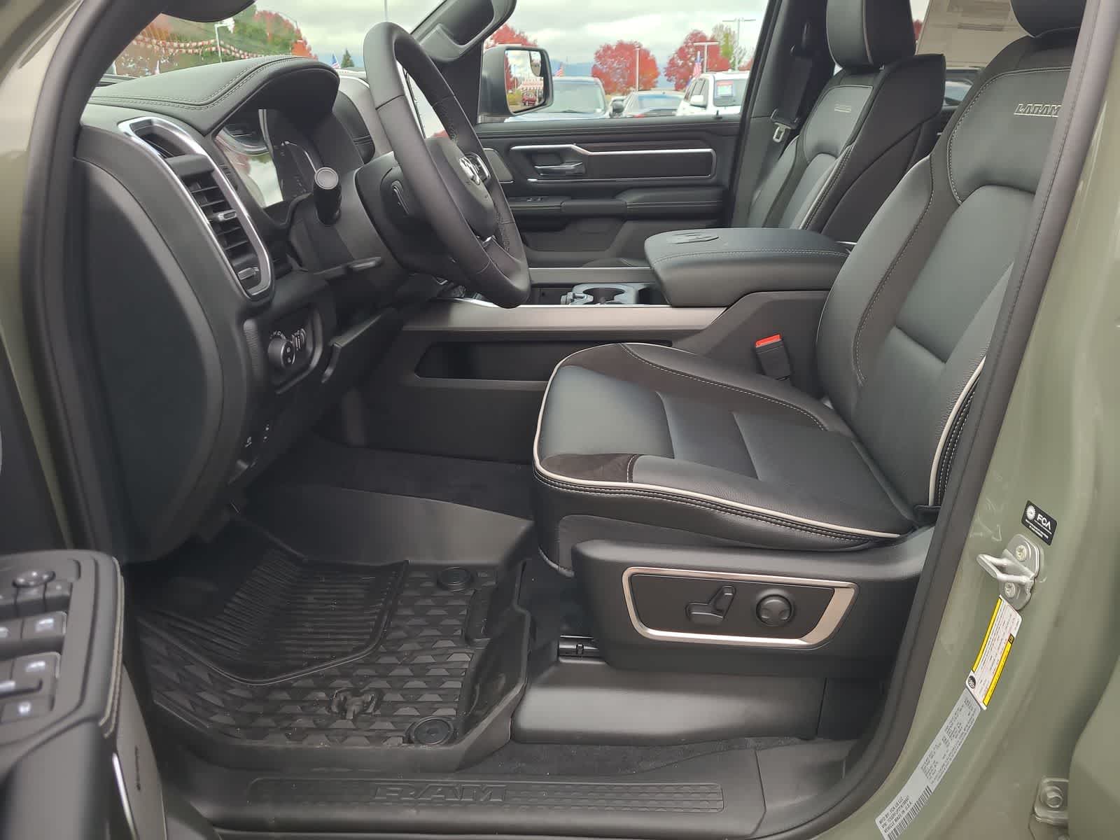 Thumbnail: 2026 RAM 1500 - 19