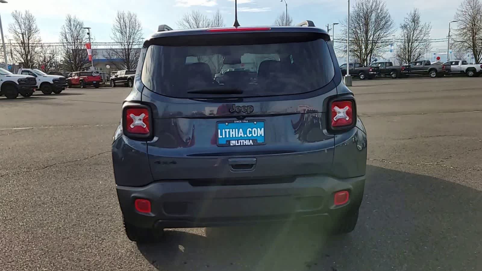 Thumbnail: 2023 Jeep Renegade - 7