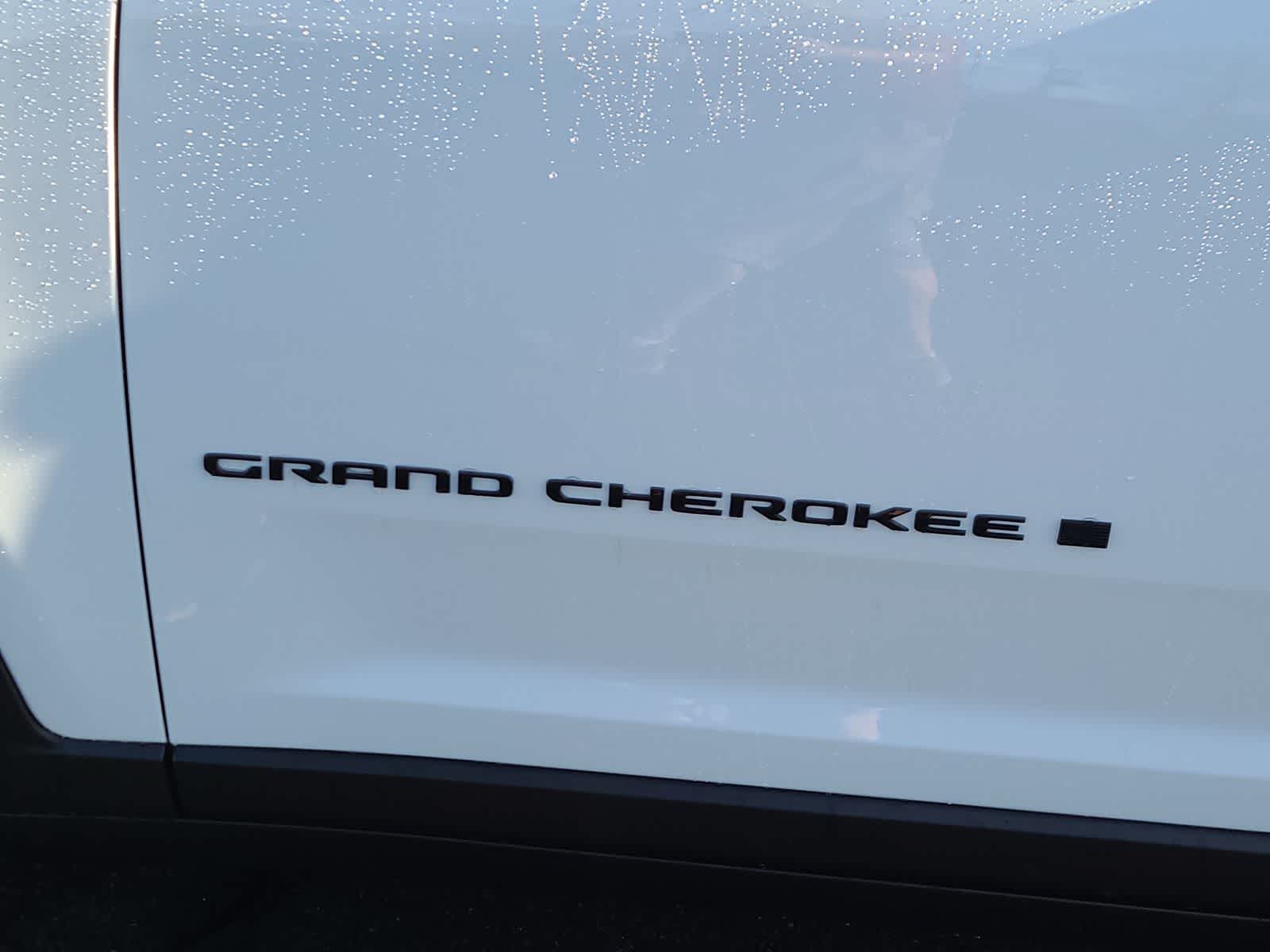 Thumbnail: 2025 Jeep Grand Cherokee - 15